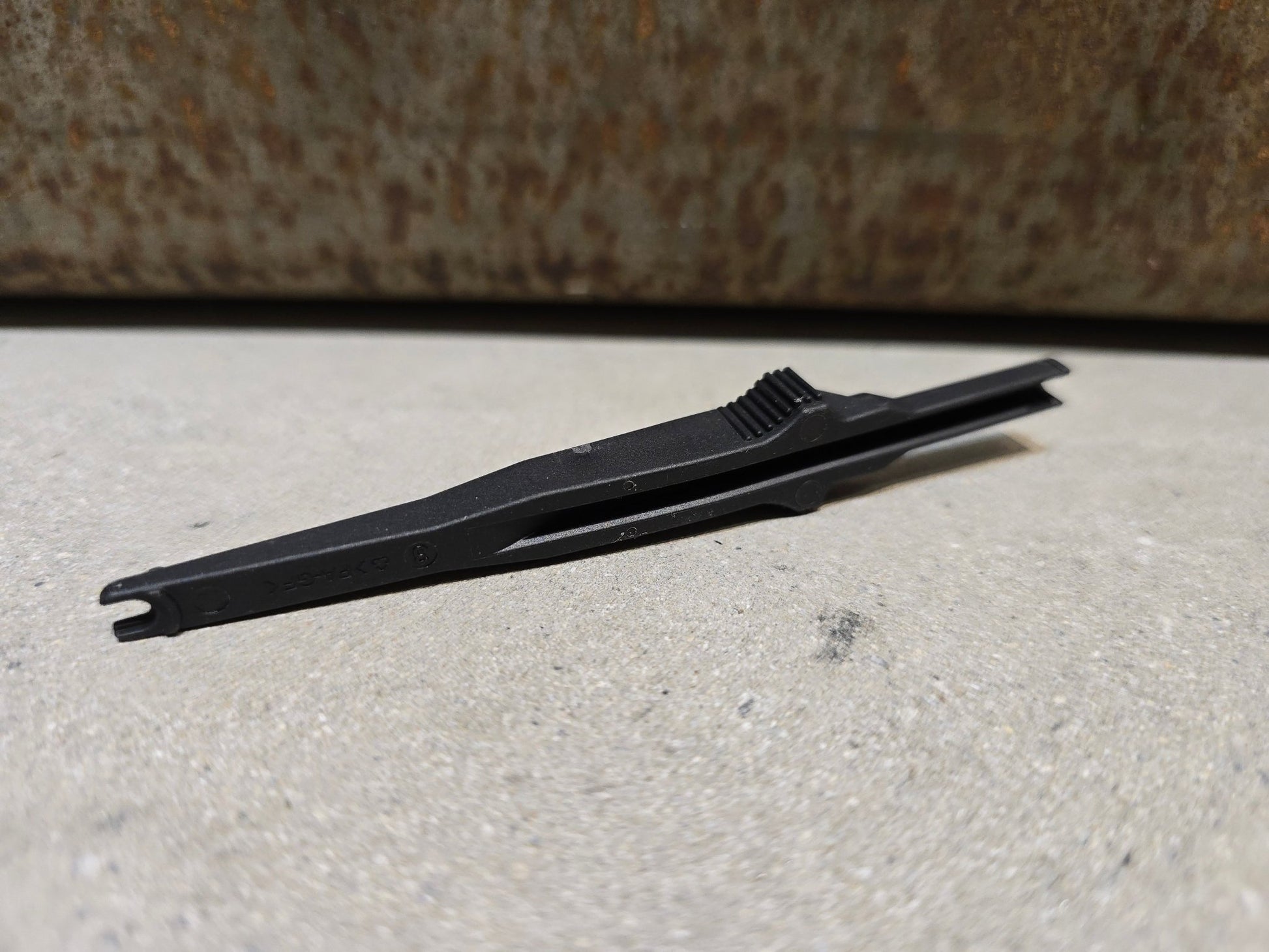 Luftpumpen & Werkzeug von Shimano, SHIMANO WERKZEUG TL - EW300 STECKER EW - SD300 in variant_title vor USEDBIKES - OB.DE Hintergrund