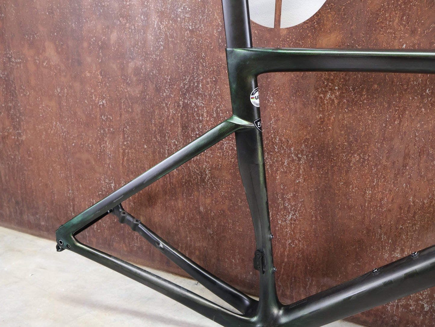 Rennradrahmen von Specialized, SPECIALIZED S - WORKS TARMAC SL7 RAHMENSET / DISC / 56CM vor USEDBIKES - OB.DE Hintergrund