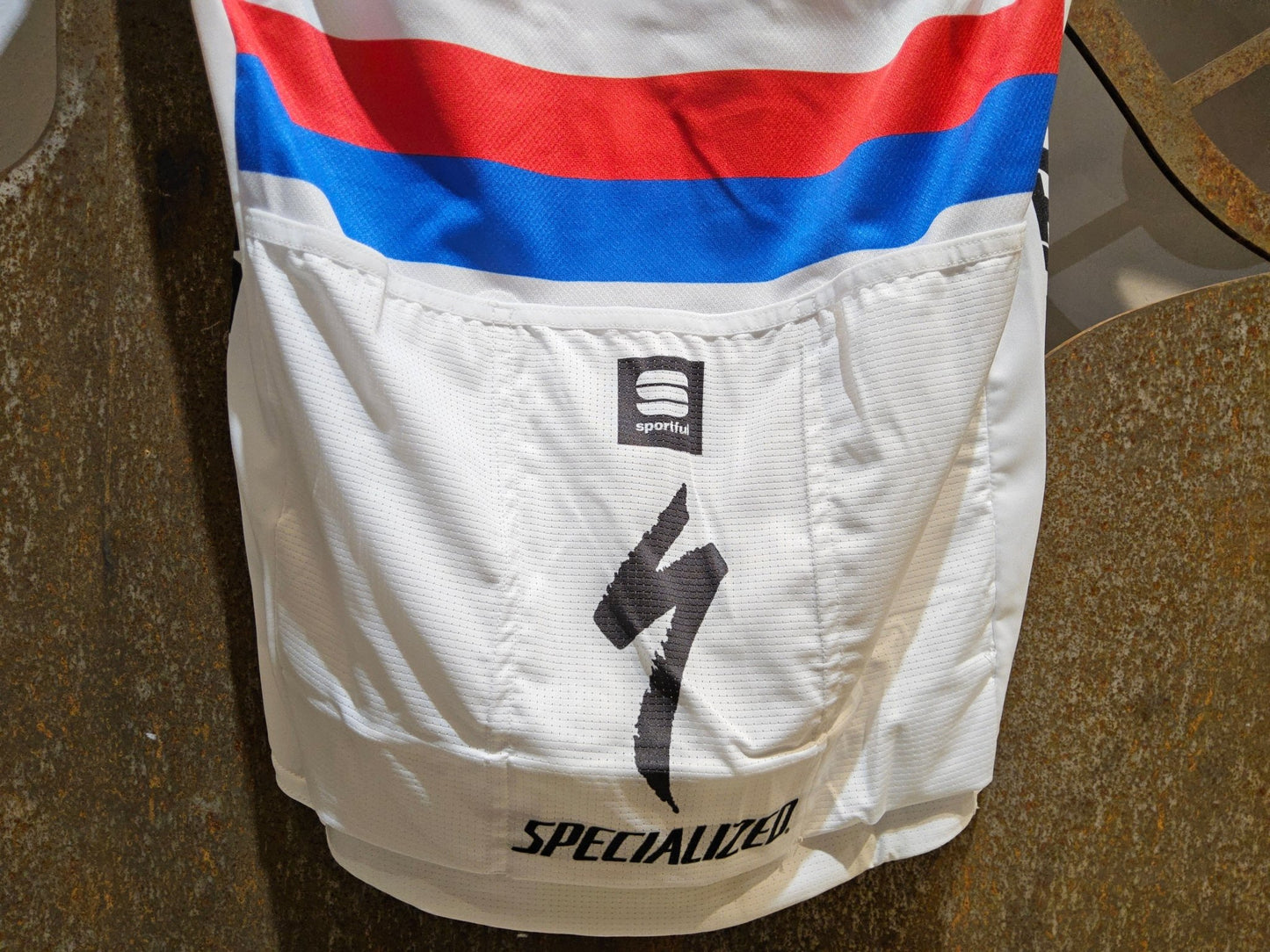 Kurzarm Trikot - U19 von Sportful, SPORTFUL GRENKE - AUTO EDER BOMBER JERSEY / KURZARM TRIKOT / TSCHECHISCHER MEISTER in variant_title vor USEDBIKES - OB.DE Hintergrund