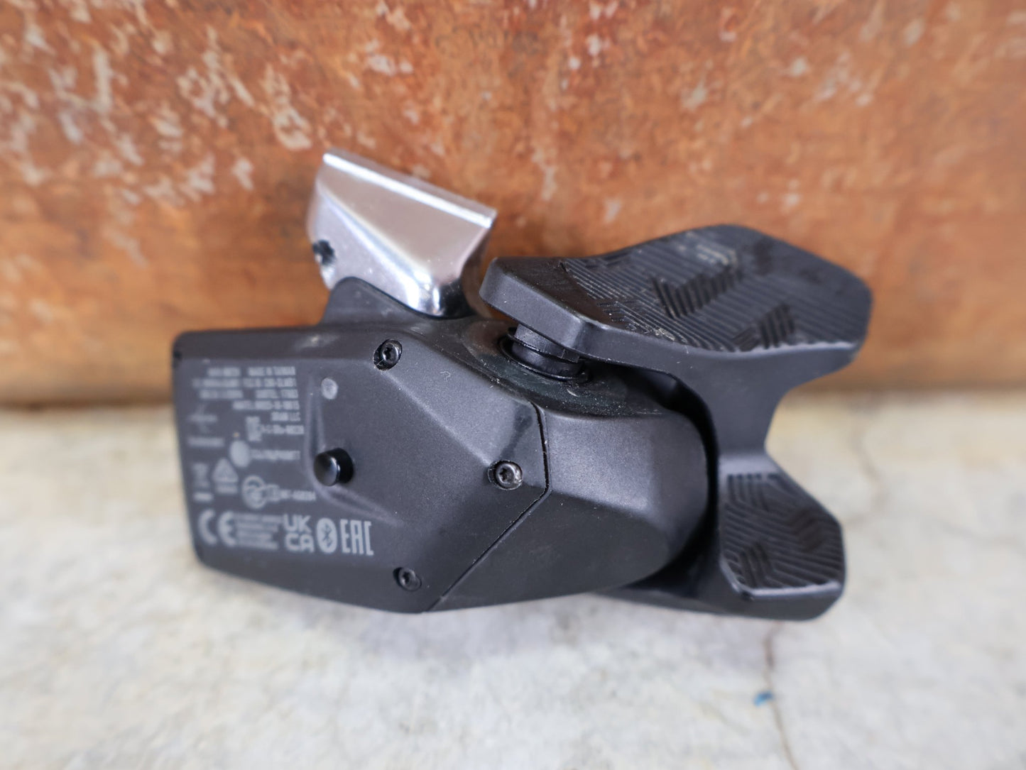 Schaltungsteile von Sram, SRAM EAGLE AXS CONTROLLER / SCHALTGRIFF 12 - FACH – WIRELESS – OHNE SCHELLE vor USEDBIKES - OB.DE Hintergrund