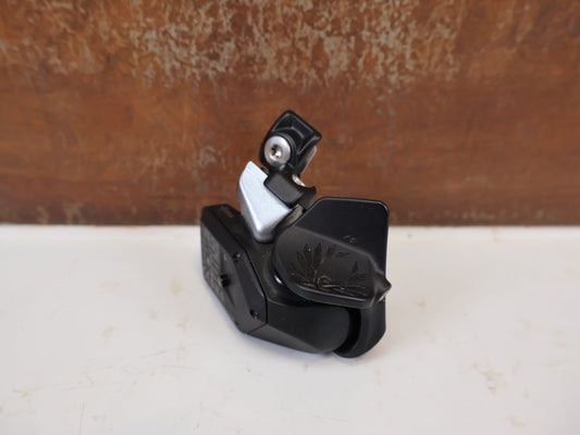Schaltungsteile von Sram, SRAM Eagle AXS Rocker Controller Rechts MatchMaker MMX vor USEDBIKES-OB.DE Hintergrund