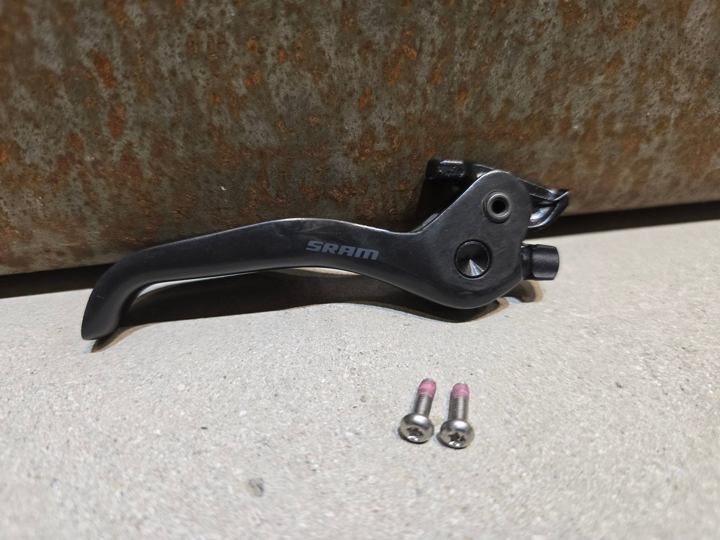 Zubehör von Sram, SRAM ERSATZ BREMSHEBEL GUIDE ULTIMATE CARBON in variant_title vor USEDBIKES - OB.DE Hintergrund