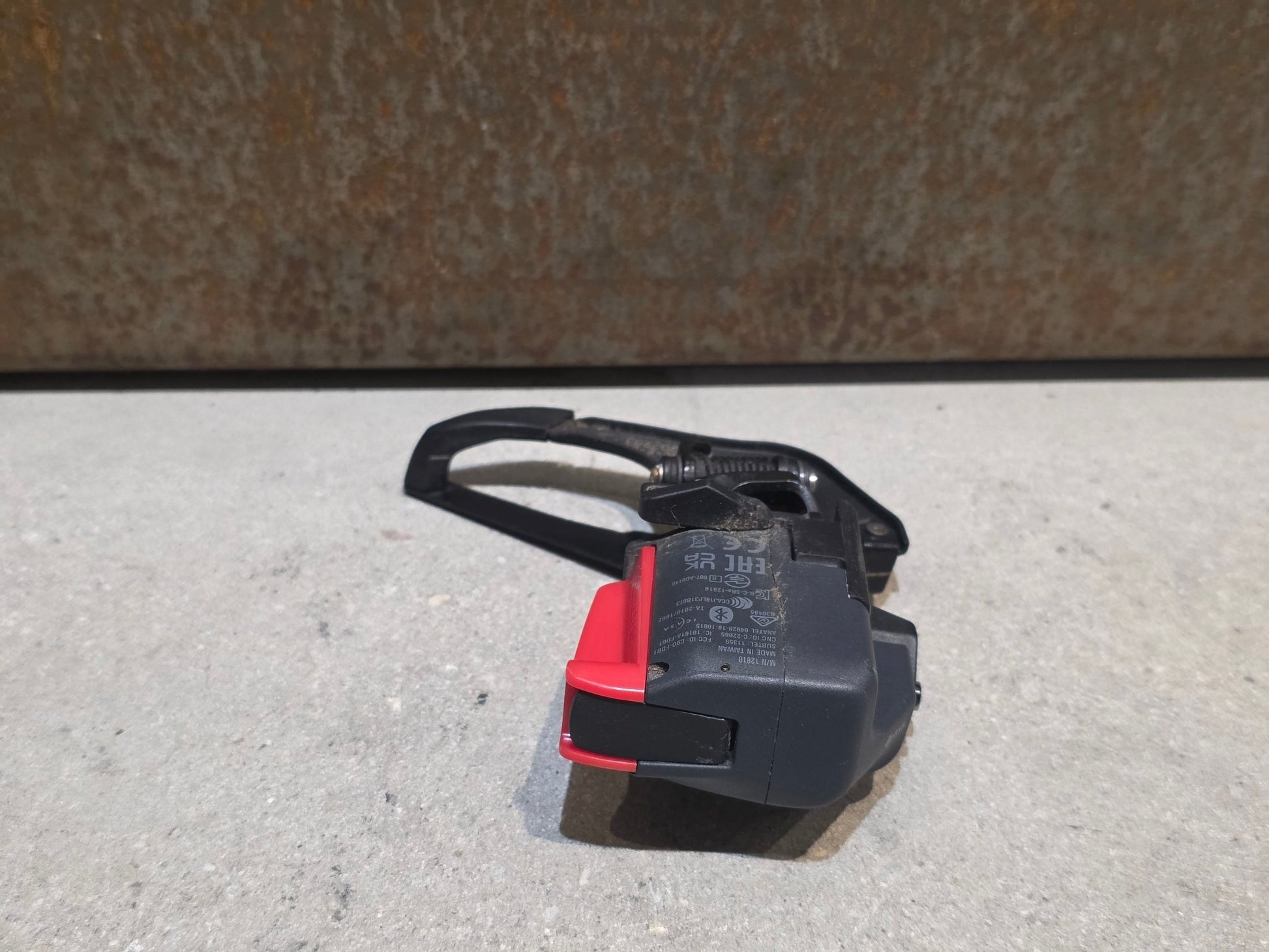 Schaltungsteile von Sram, SRAM FORCE AXS D1 UMWERFER ANLÖT 2X12 FACH vor USEDBIKES - OB.DE Hintergrund