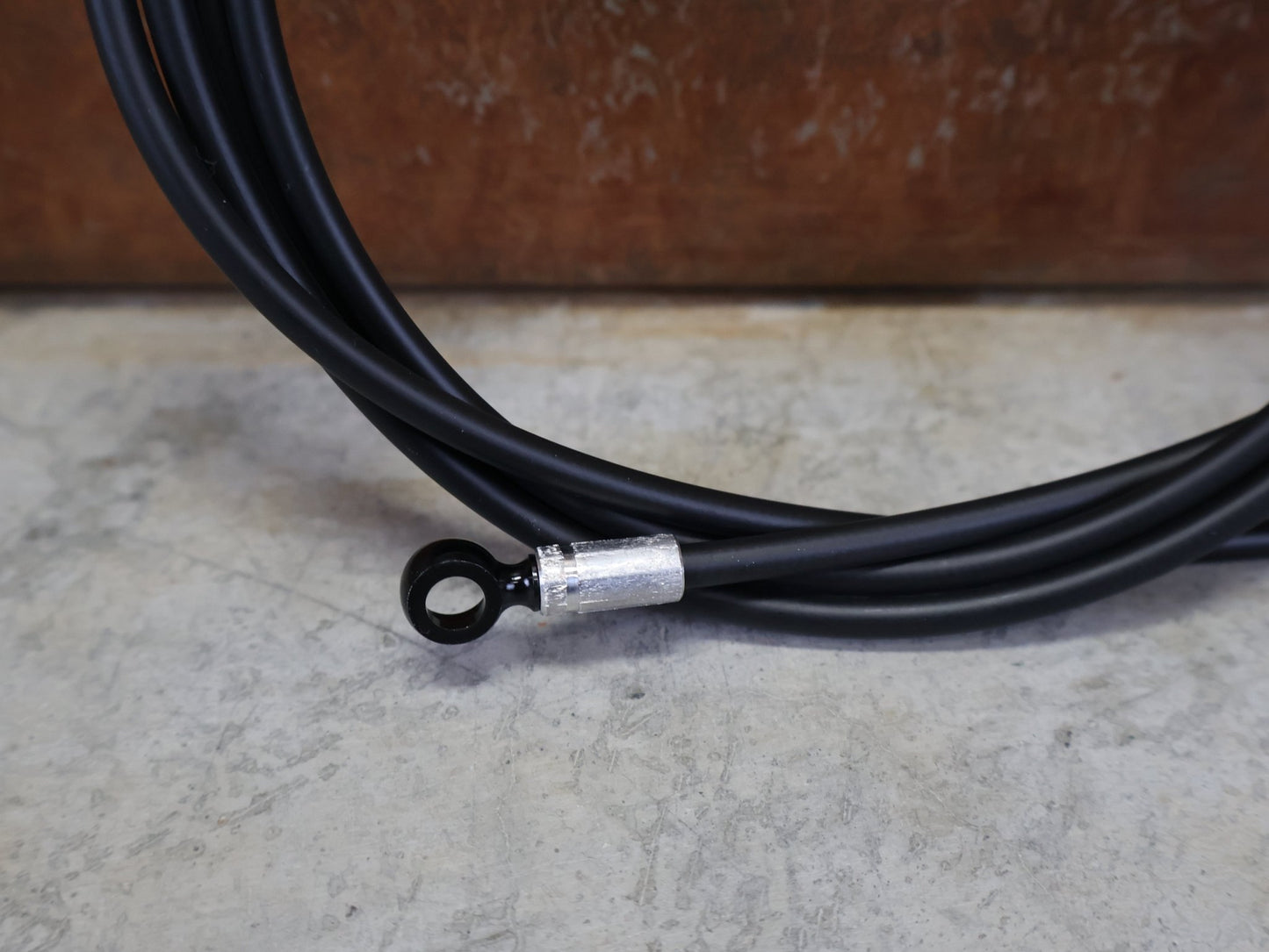 Zubehör von Sram, SRAM HYDRAULIKLEITUNG BANJO FÜR CODE R / RSC LEVEL TM / ULTIMATE SINGLE vor USEDBIKES - OB.DE Hintergrund