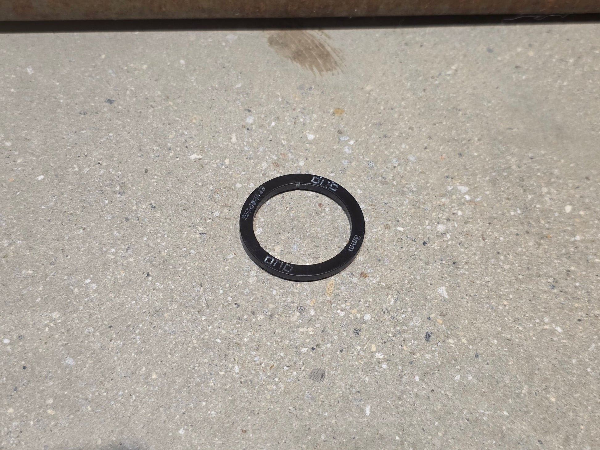 Innenlager von Sram, SRAM INNENLAGER DUB T47 / 85.5MM vor USEDBIKES - OB.DE Hintergrund