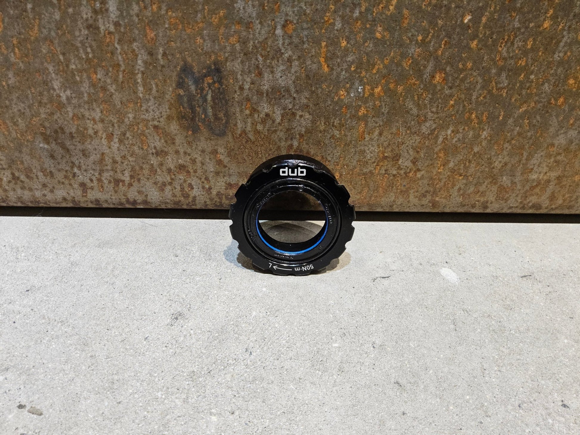 Innenlager von Sram, SRAM INNENLAGER DUB T47 / 85.5MM vor USEDBIKES - OB.DE Hintergrund