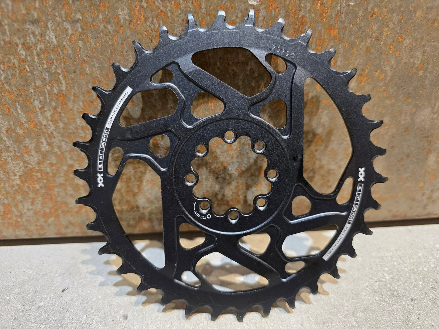 Kettenblatt von Sram, SRAM KETTENBLATT T - TYPE EAGLE XX SL / 0MM OFFSET / 34 ZÄHNE in variant_title vor USEDBIKES - OB.DE Hintergrund