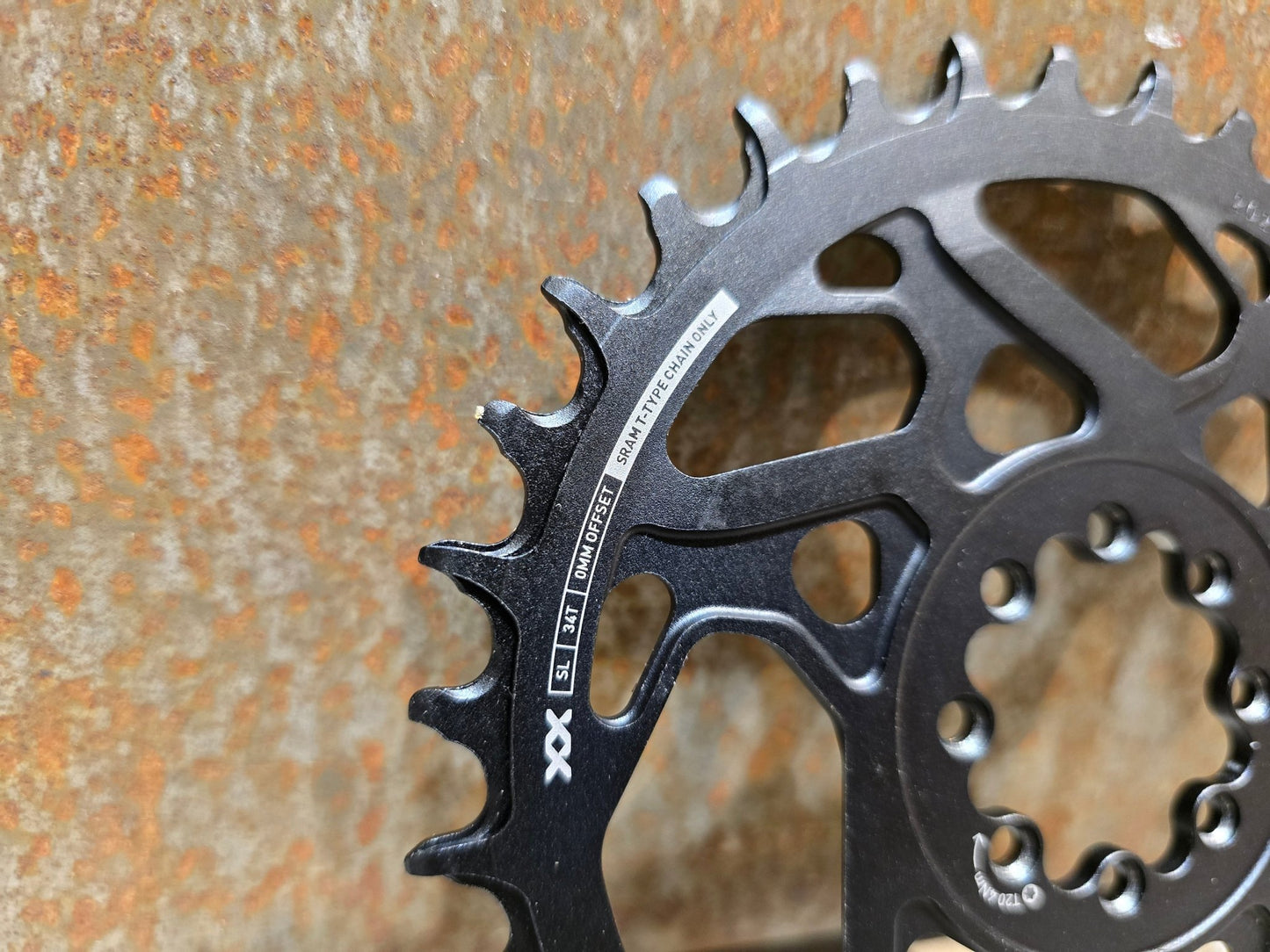 Kettenblatt von Sram, SRAM KETTENBLATT T - TYPE EAGLE XX SL / 0MM OFFSET / 34 ZÄHNE in variant_title vor USEDBIKES - OB.DE Hintergrund