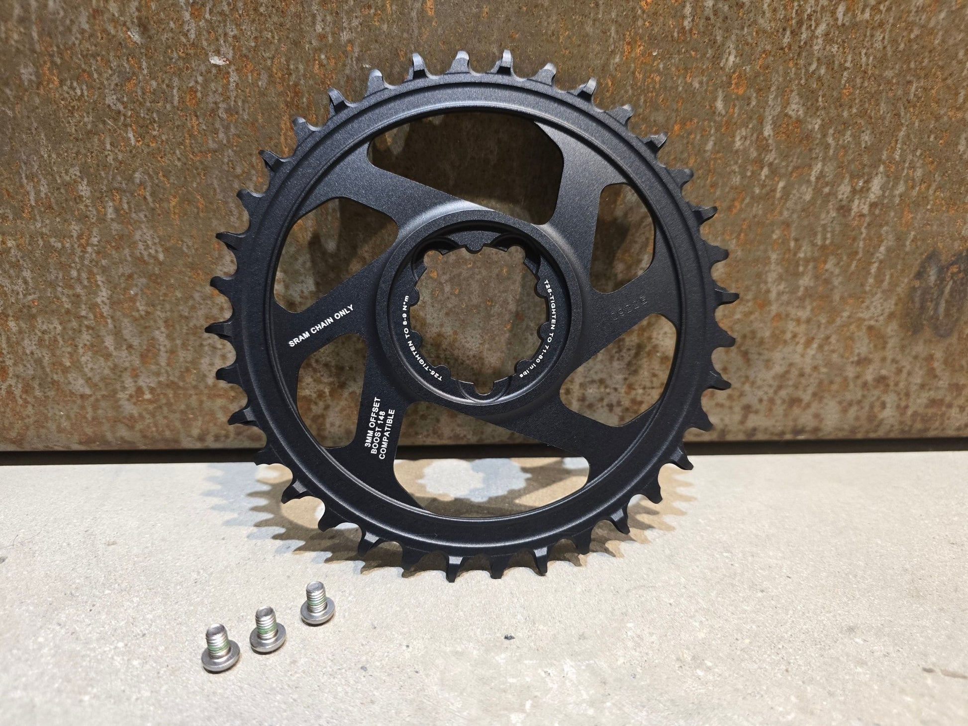 Kettenblatt von Sram, SRAM KETTENBLATT X - SYNC 2 XX1 EAGLE 3 BOLT DIRECT MOUNT 30T / 32T / 34T / 36T in variant_title vor USEDBIKES - OB.DE Hintergrund