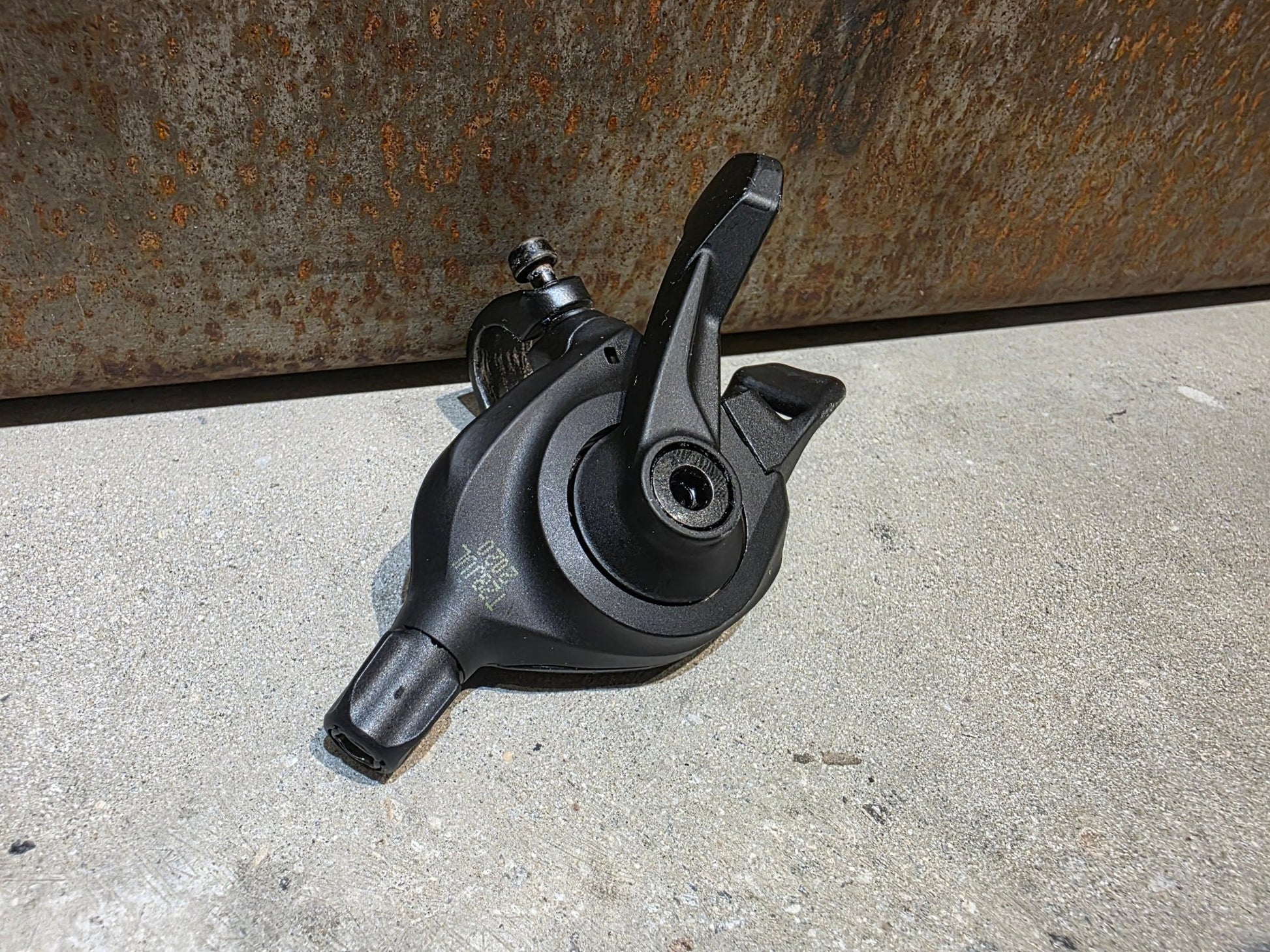 Schaltungsteile von Sram, SRAM NX EAGLE TRIGGER SCHALTHEBEL 12 FACH vor USEDBIKES - OB.DE Hintergrund