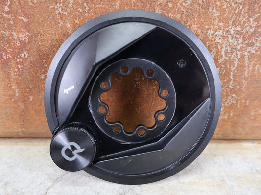 Powermeter von Sram, SRAM QUARQ POWER METER SPIDER AXS – XX / XX SL – 8 - LOCH – TRANSMISSION vor USEDBIKES - OB.DE Hintergrund