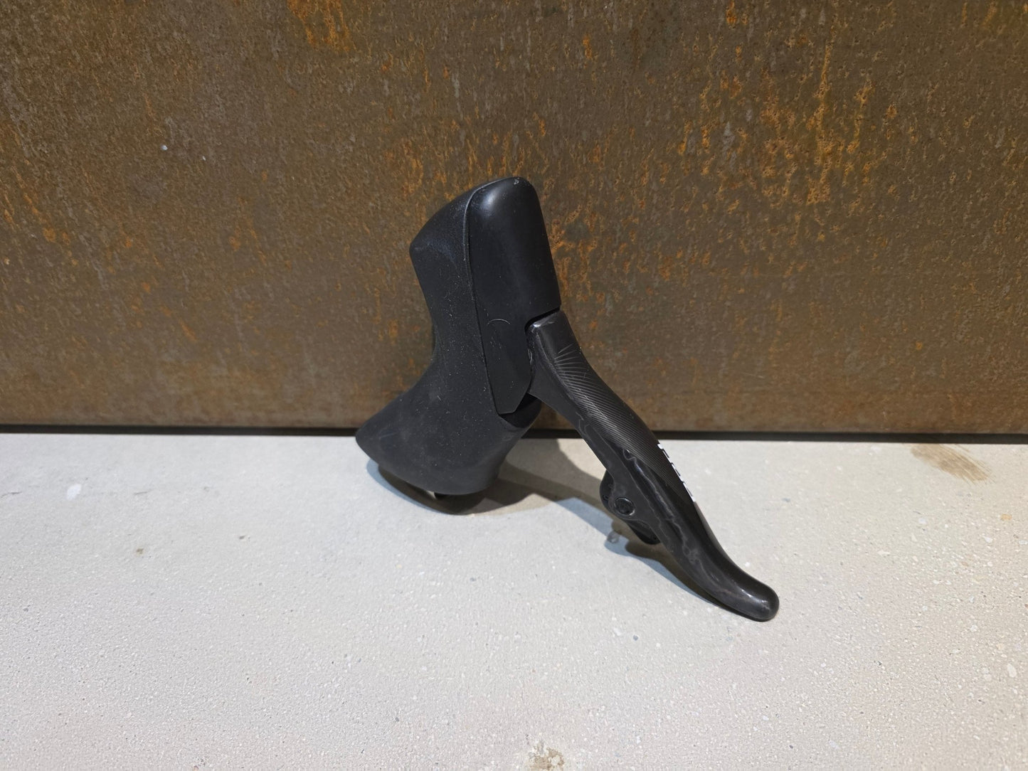 Brems - / Schalthebel von Sram, SRAM RED ETAP 11 FACH BREMS - / SCHALTHEBEL DISC vor USEDBIKES - OB.DE Hintergrund