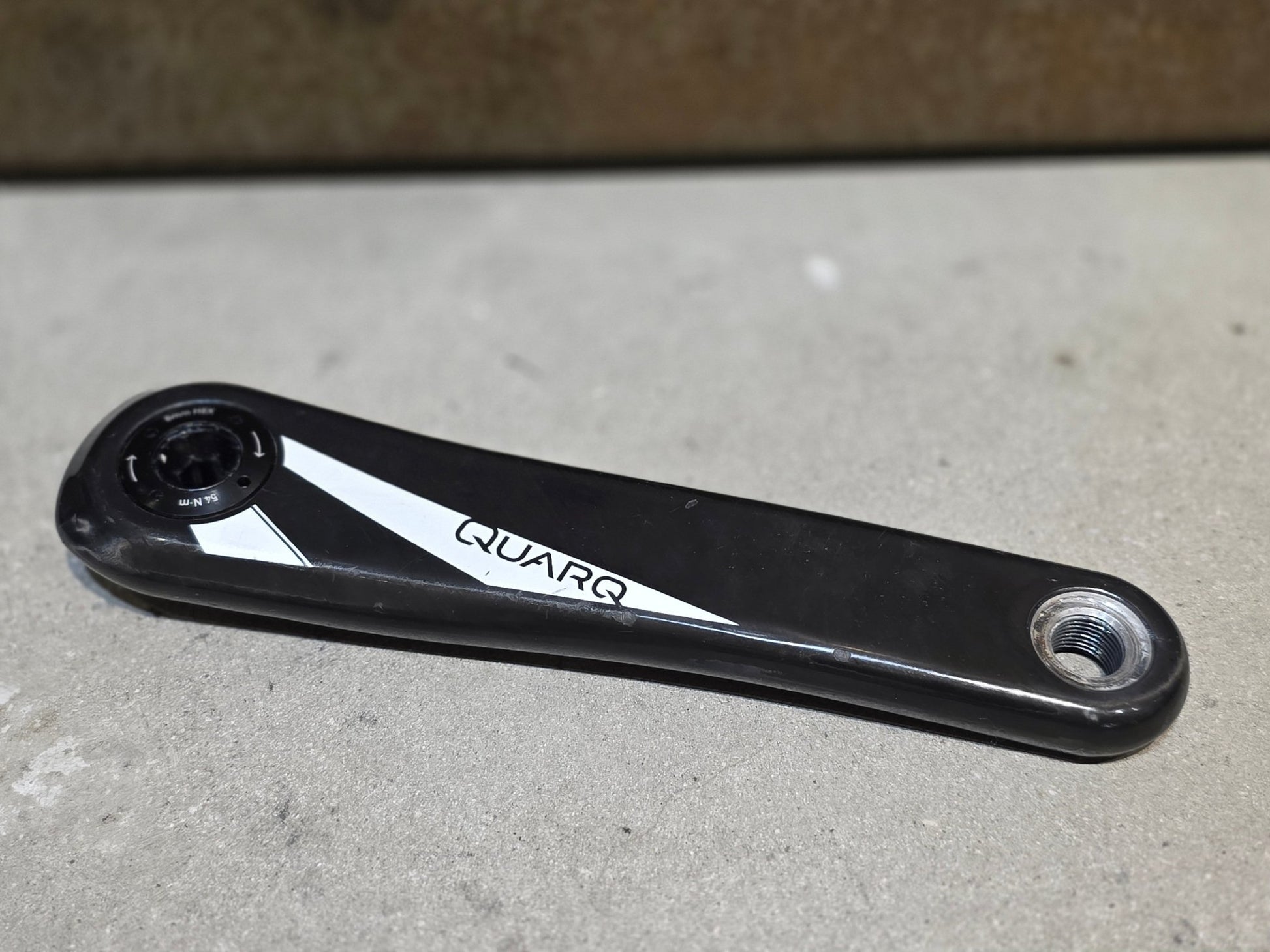 Kurbel von Sram, SRAM RED QUARQ KURBELARME / POWER READY / 8 - BOLT / 11 FACH / 172,5MM vor USEDBIKES - OB.DE Hintergrund