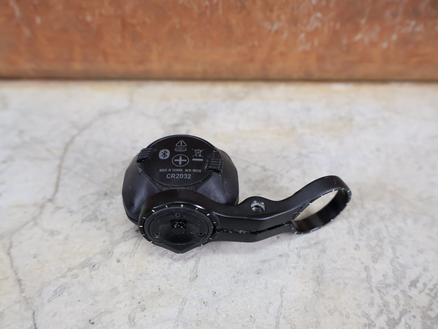 Schaltungsteile von Sram, SRAM ULTIMATE CONTROLLER POD AXS / SCHALTGRIFF 12 - FACH – WIRELESS vor USEDBIKES - OB.DE Hintergrund