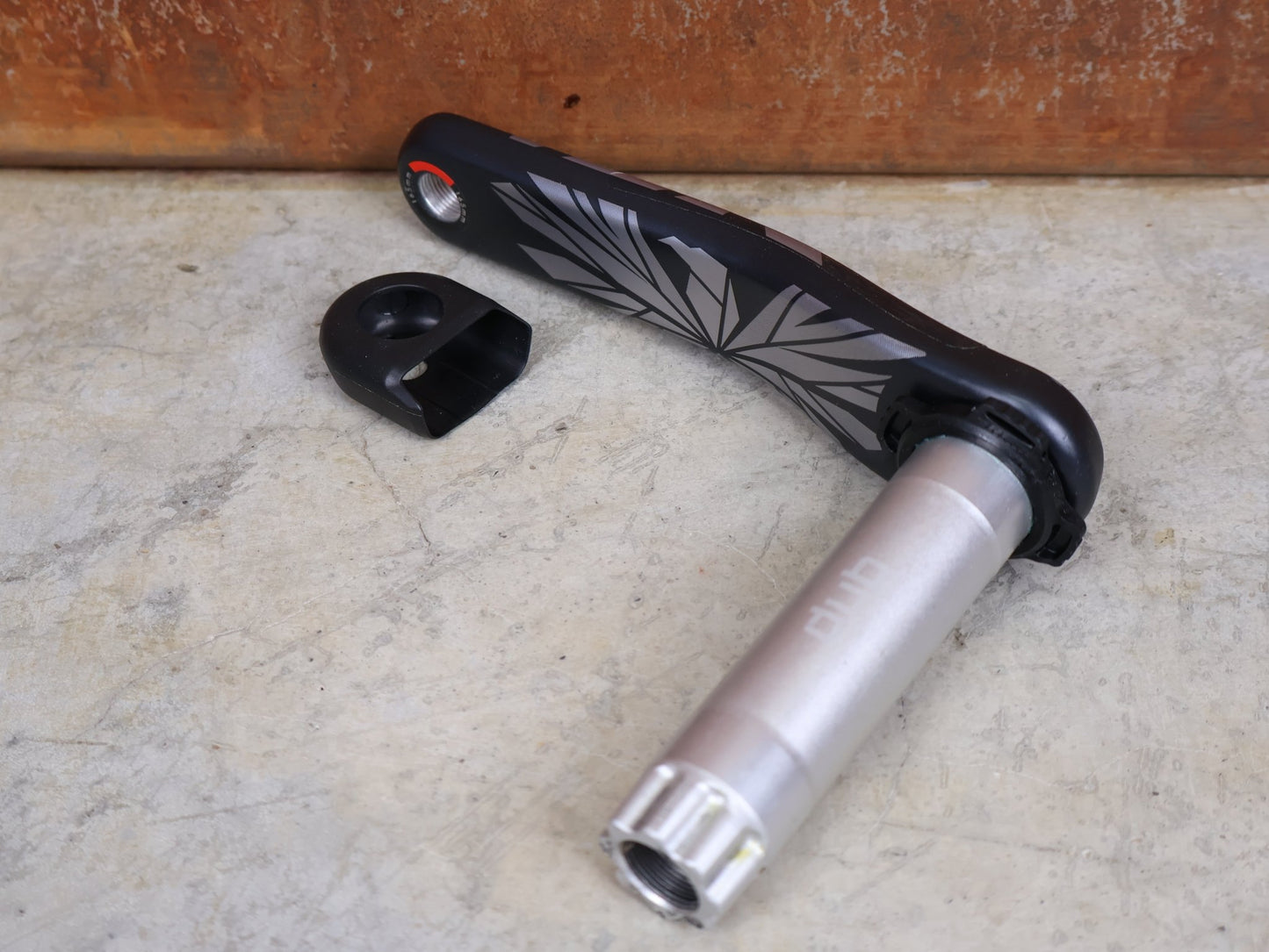 Kurbel von Sram, SRAM X01 EAGLE DUB KURBELARM LINKS 165 MM – CARBON MTB REPLACEMENT ARM vor USEDBIKES - OB.DE Hintergrund