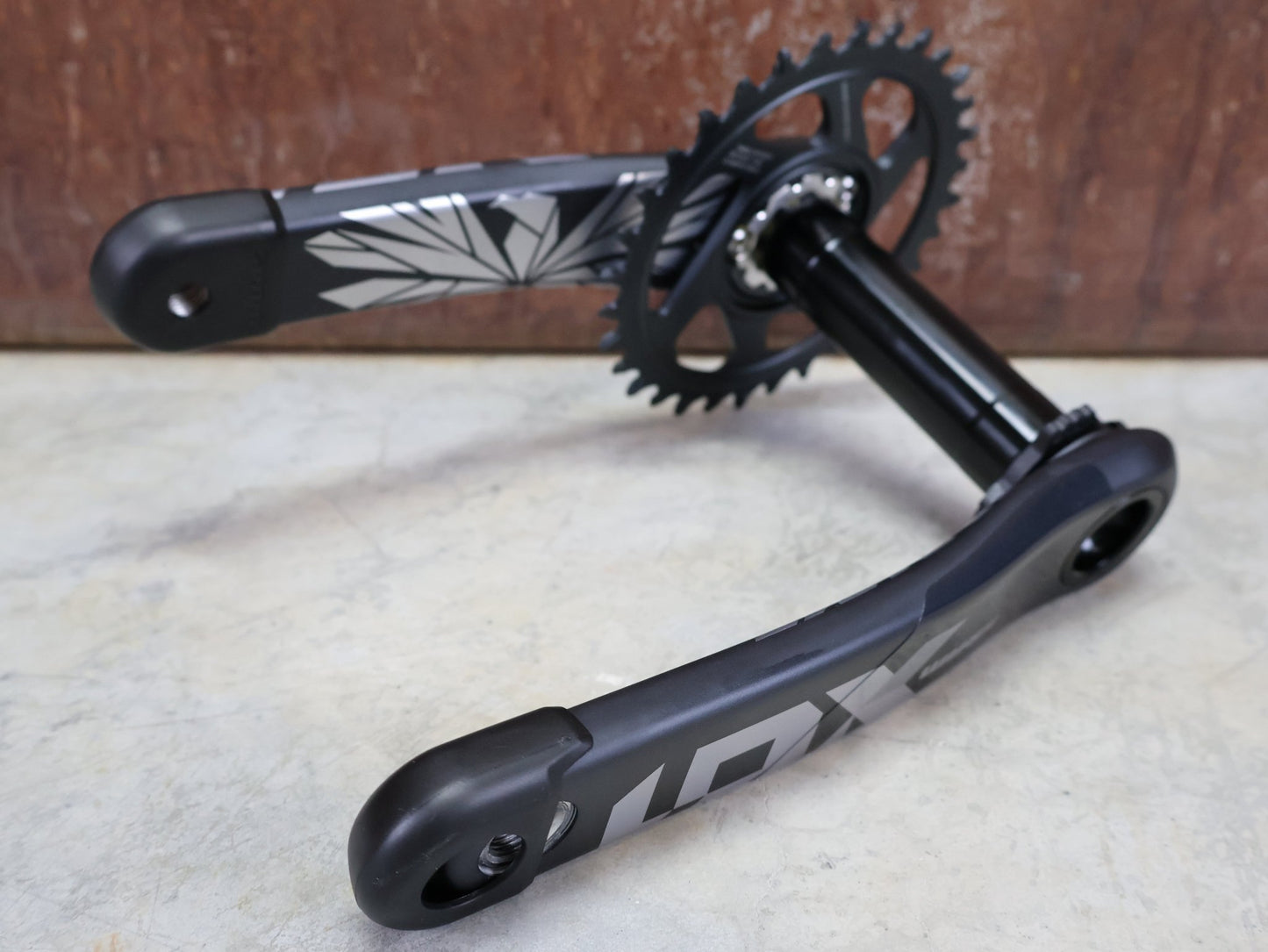 Schaltungsteile von Sram, SRAM X01 EAGLE DUB WIDE KURBELGARNITUR 32 ZÄHNE / 175MM vor USEDBIKES - OB.DE Hintergrund