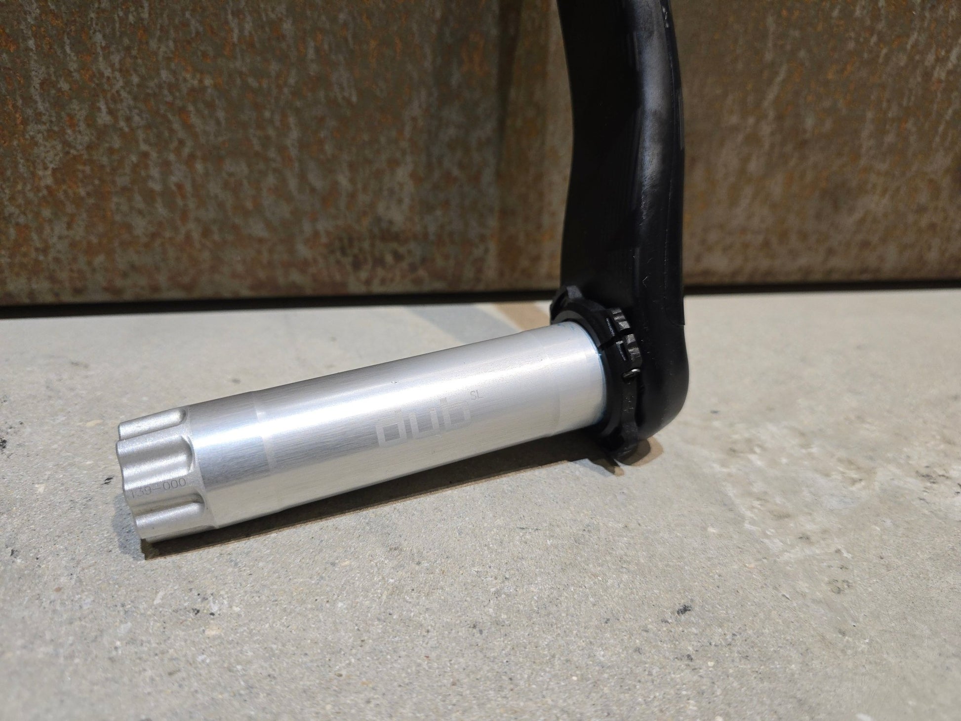 Kurbel von Sram, SRAM XX1 KURBELARM EAGLE DUB / 165MM / LINKS in variant_title vor USEDBIKES - OB.DE Hintergrund