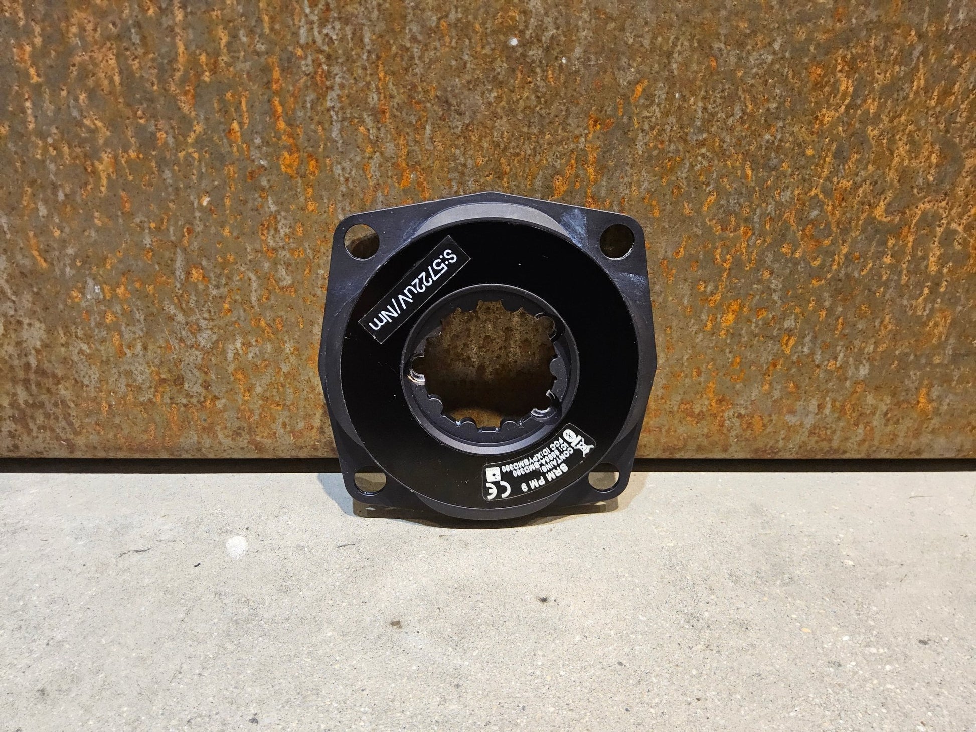 Powermeter von SRM, SRM POWERMETER SPIDER SRAM 3 - BOLT BOOST MTB 104BCD vor USEDBIKES - OB.DE Hintergrund