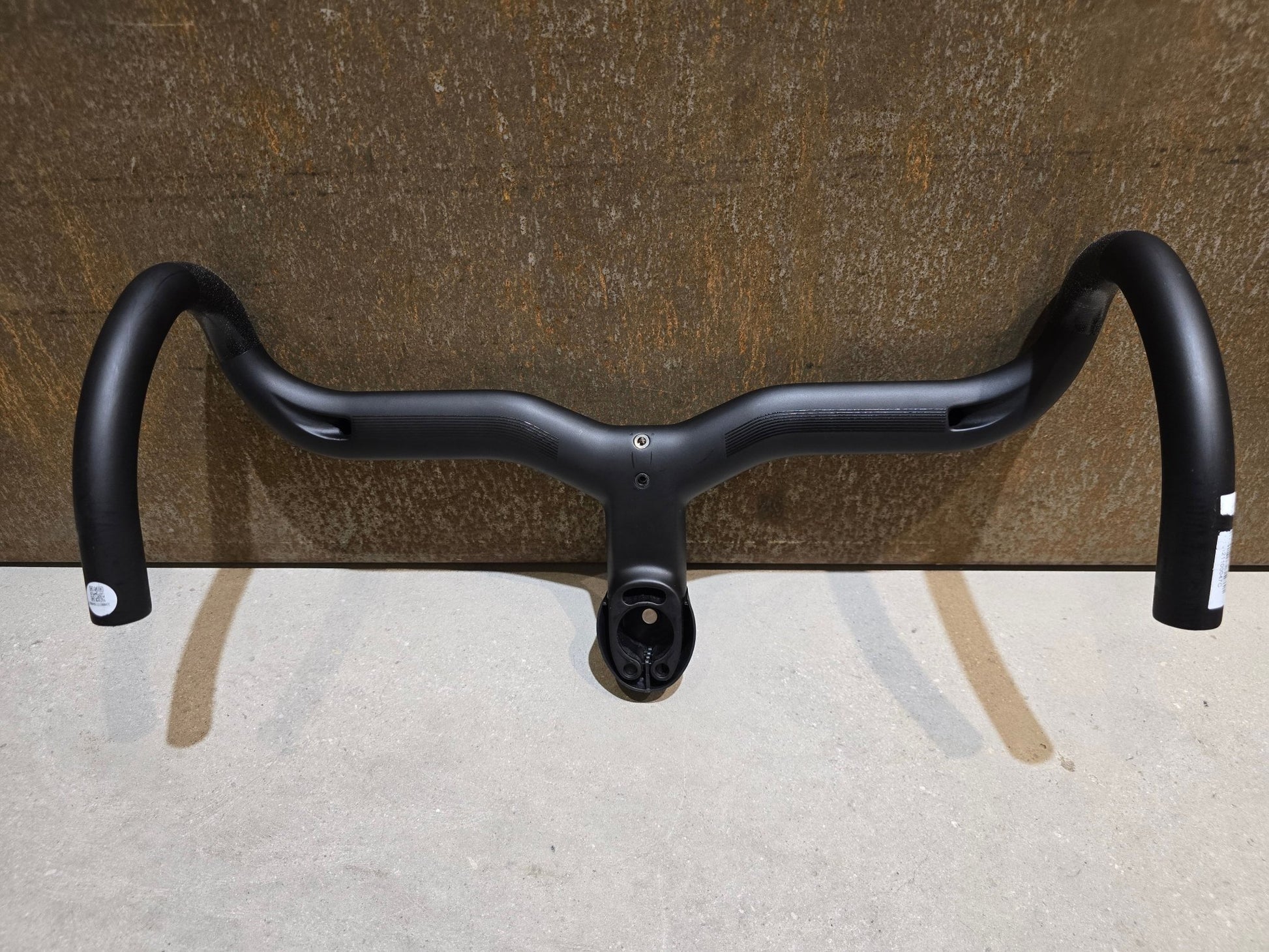 Lenker von Syncros, SYNCROS CRESTON IC SL LENKER - / VORBAUEINHEIT 440 / 120MM in variant_title vor USEDBIKES - OB.DE Hintergrund