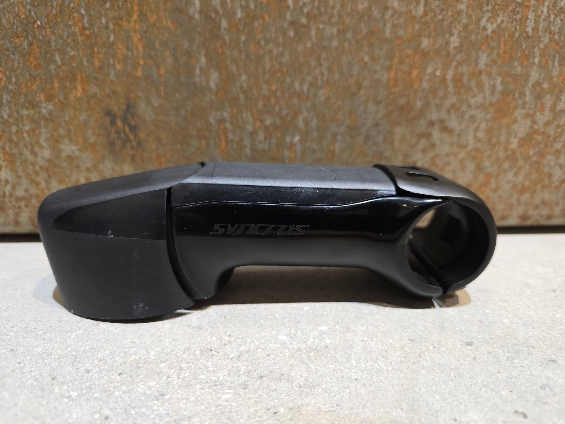 Vorbau von Syncros, SYNCROS RR 1.5 VORBAU 110 / 120MM / INKL. SPACER in variant_title vor USEDBIKES - OB.DE Hintergrund