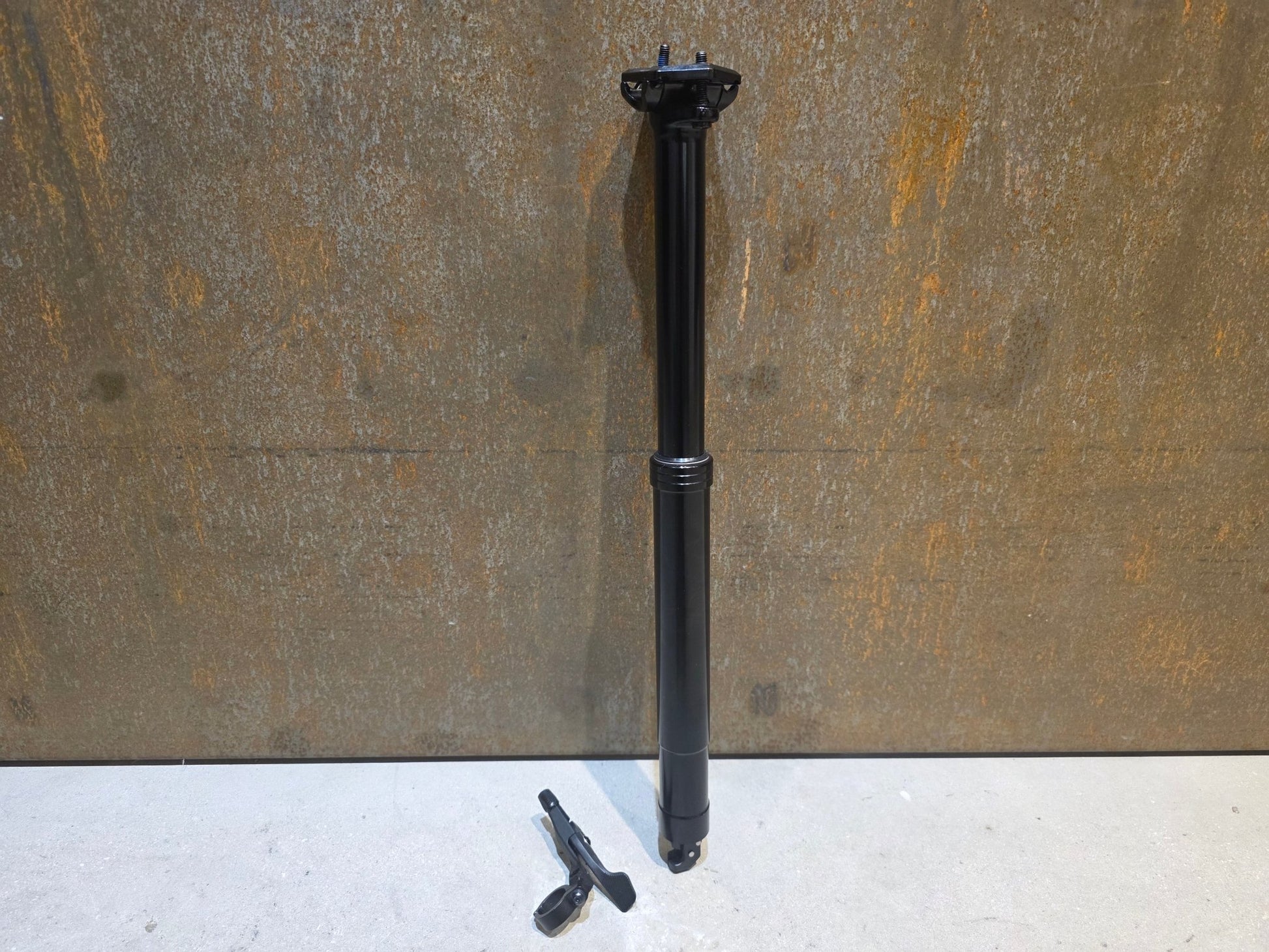 Sattelstütze von TranzX, TRANZX JD - YSP DROPPER POST SATTELSTÜTZE 34,9MM 170MM HUB vor USEDBIKES - OB.DE Hintergrund