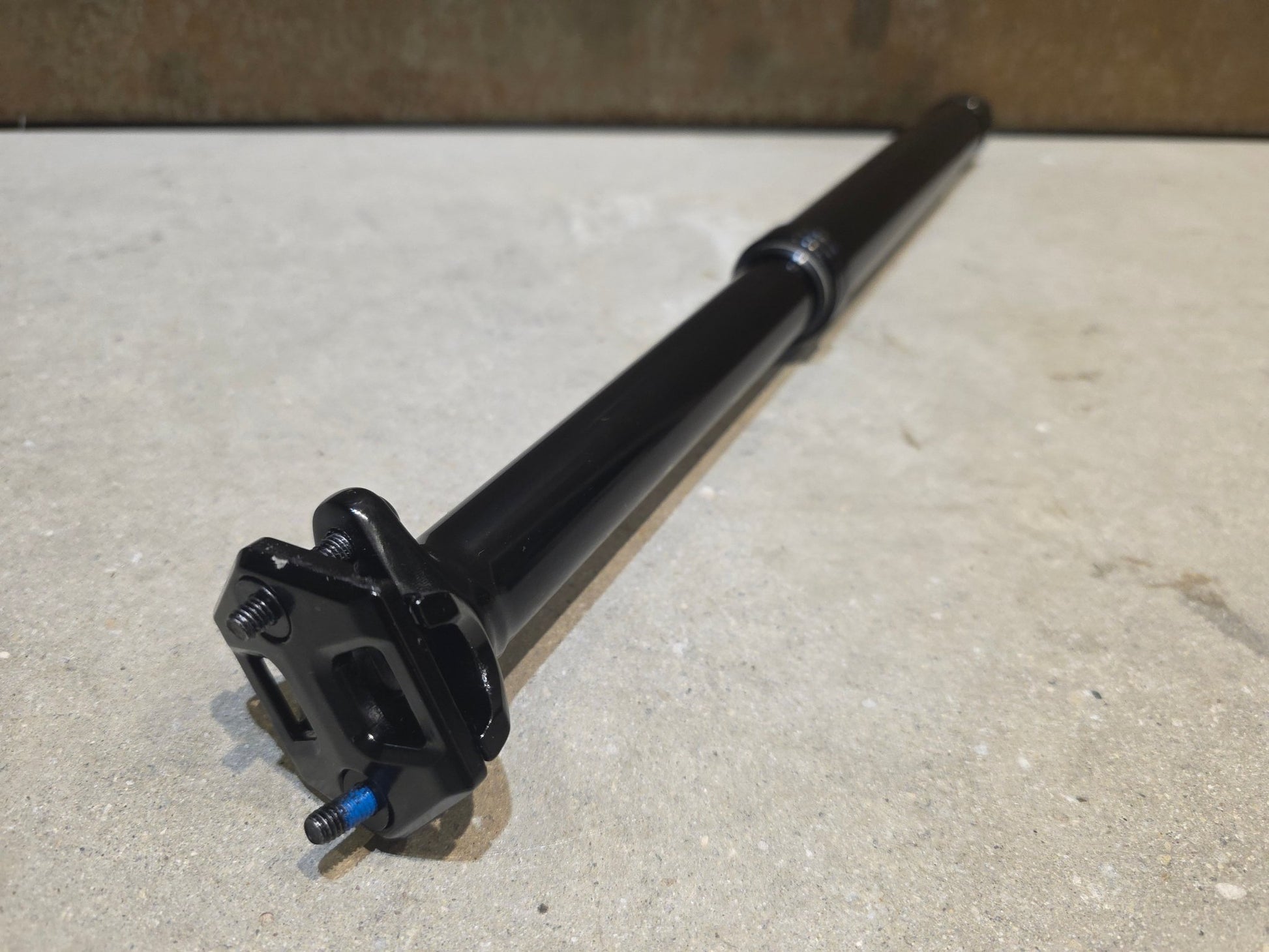 Sattelstütze von TranzX, TRANZX JD - YSP DROPPER POST SATTELSTÜTZE 34,9MM 170MM HUB vor USEDBIKES - OB.DE Hintergrund