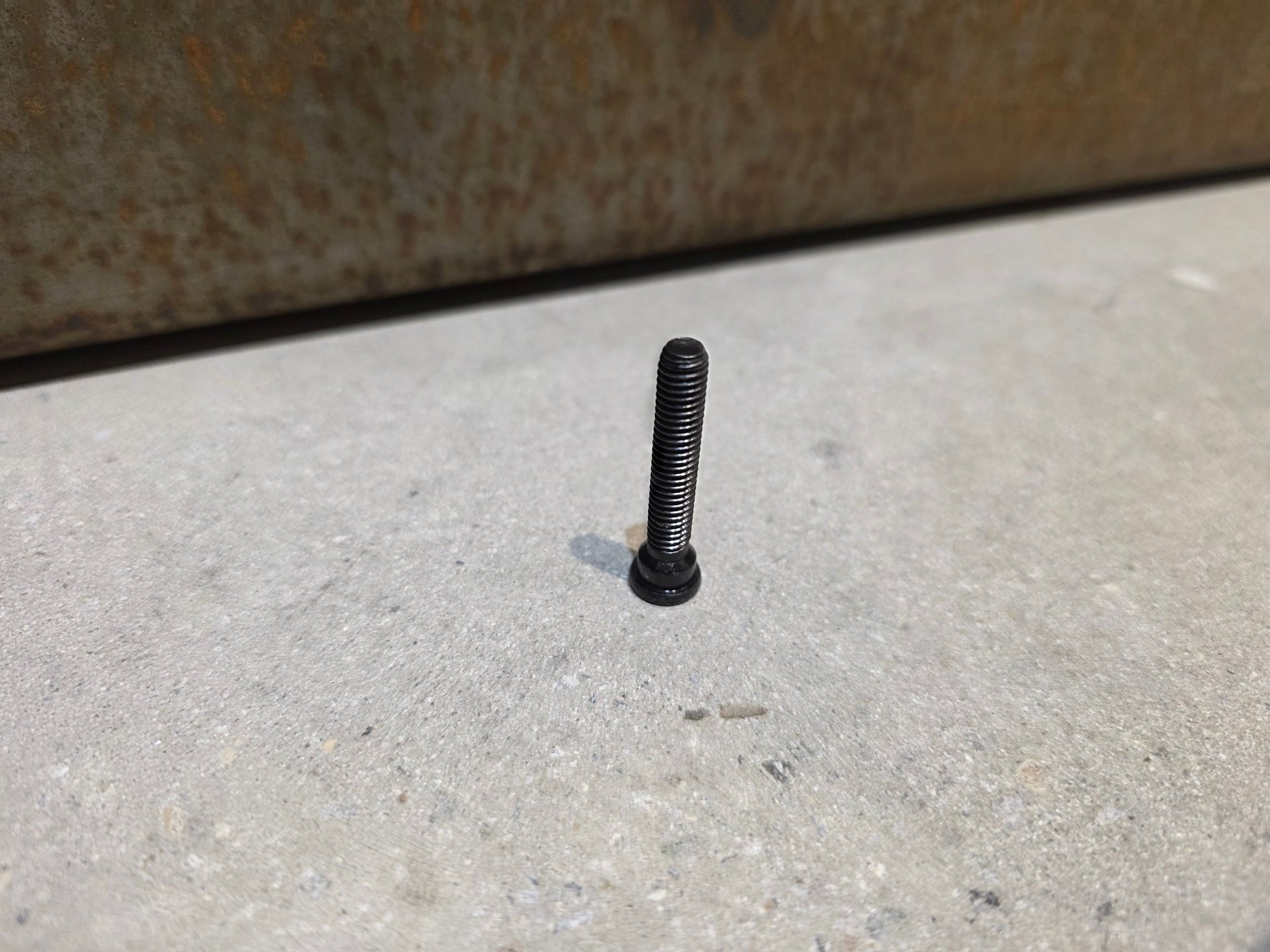 Zubehör von Trek, TREK 2 - BOLT SATTELSTÜTZEN SATTEL KLEMMBACKEN / W5256105 / 7 X 9MM vor USEDBIKES - OB.DE Hintergrund