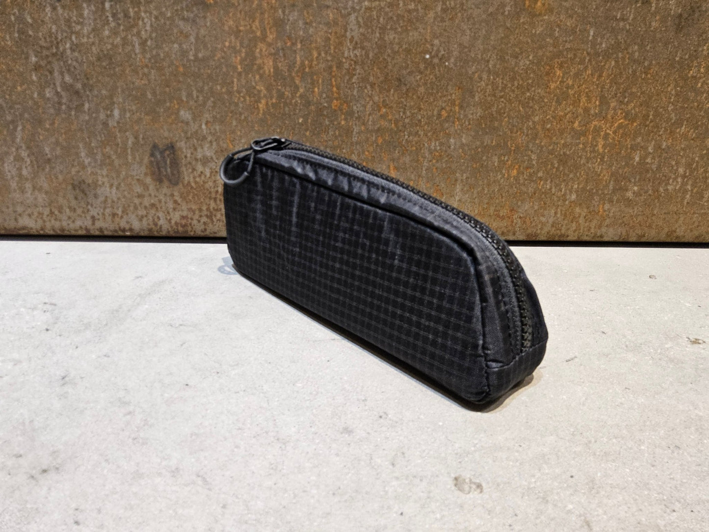 Taschen & Rucksäcke von Trek, TREK ADVENTURE TOPTUBE OBERROHRTASCHE / 0.8 LITER vor USEDBIKES - OB.DE Hintergrund