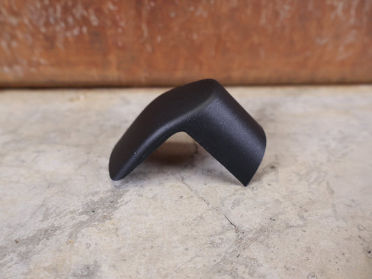 Zubehör von Trek, TREK AERO RSL BARSTEM TOP COVER – FLUSH STEERER W5316077 vor USEDBIKES - OB.DE Hintergrund