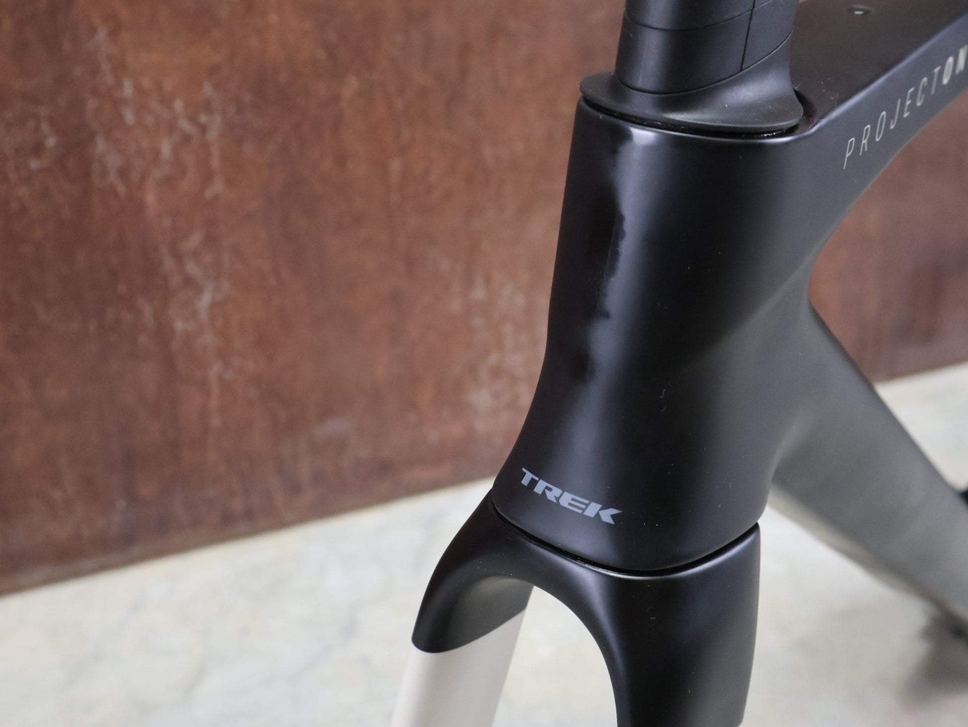 Gravel - /Cyclocrossrahmen von Trek, TREK CHECKMATE SLR RAHMENSET / M vor USEDBIKES - OB.DE Hintergrund