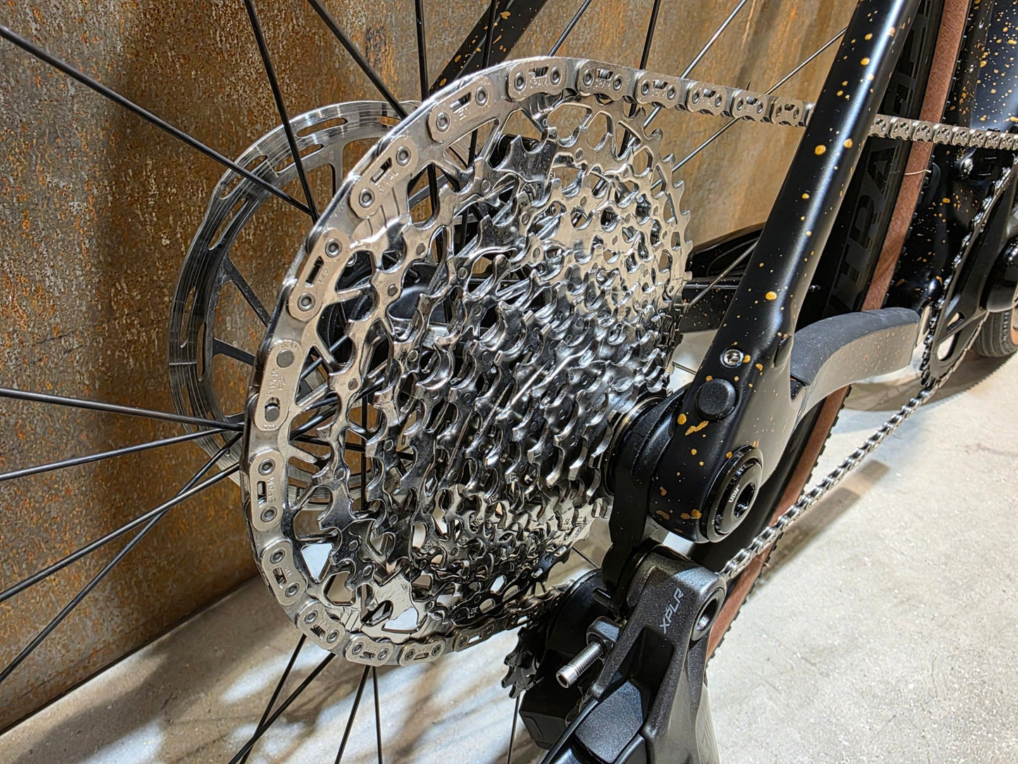 Gravel/Cyclocross von Trek, TREK CHECKPOINT SL 6 AXS GEN 3 / XS vor USEDBIKES - OB.DE Hintergrund