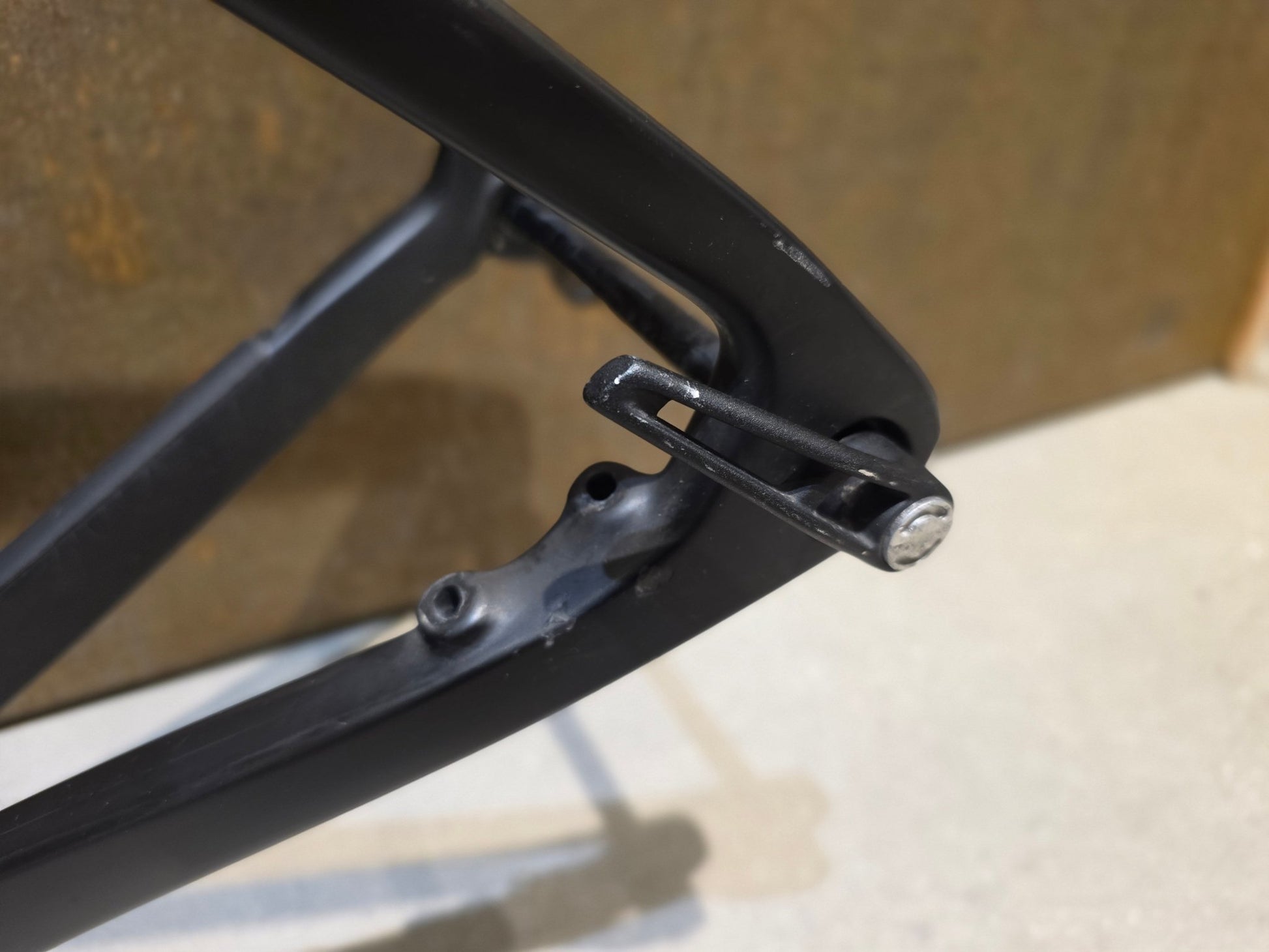 Gravel - /Cyclocrossrahmen von Trek, TREK CHECKPOINT SLR RAHMENSET / OLIVE GREY / DISC / 54CM in variant_title vor USEDBIKES - OB.DE Hintergrund