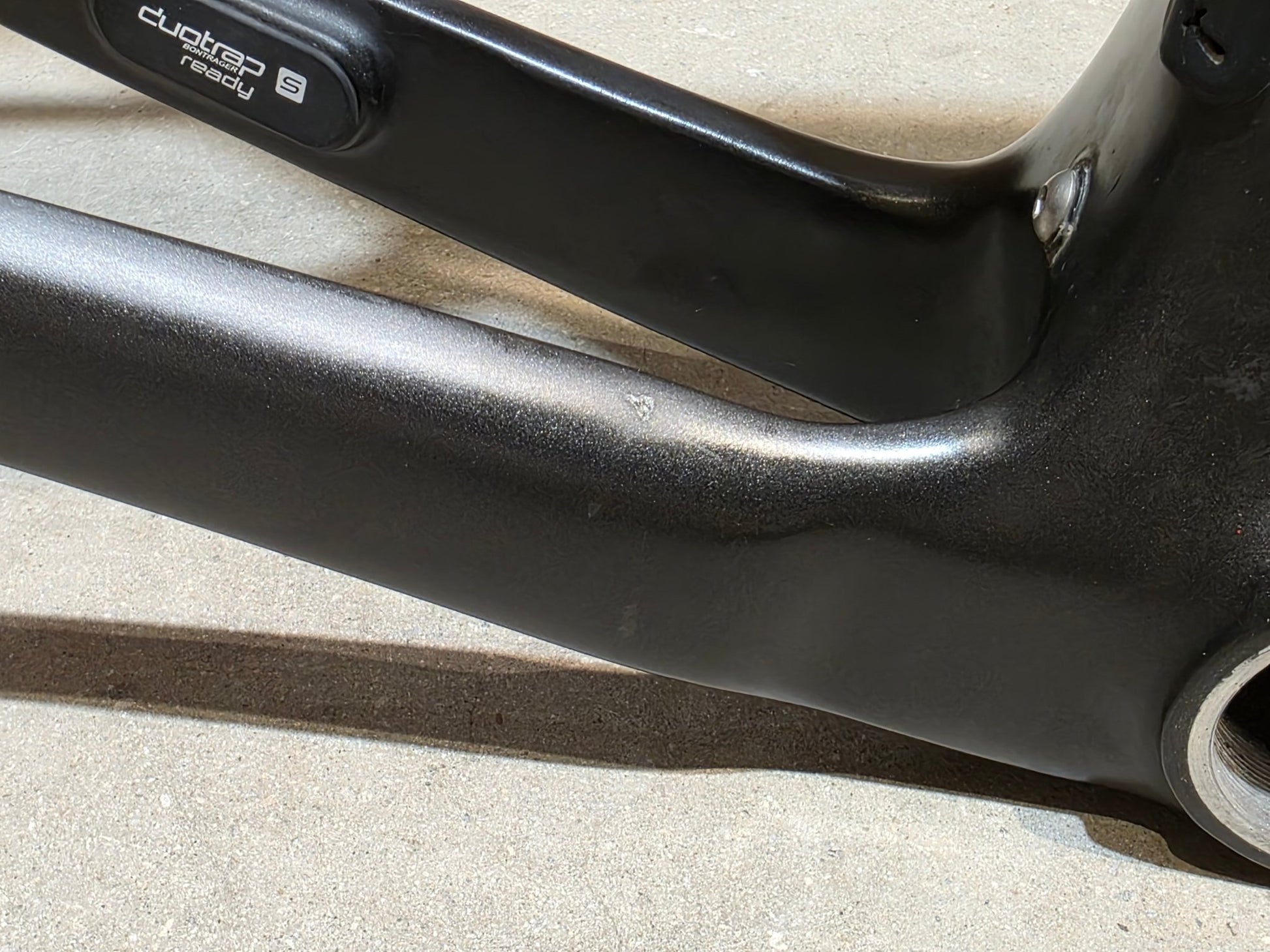 Rennradrahmen von Trek, TREK DOMANE SLR RAHMENSET 2020 - 21 / DISC / 58CM vor USEDBIKES - OB.DE Hintergrund