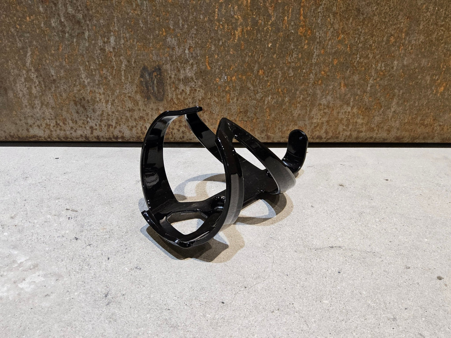 Trinkflaschen und Halter von Trek, TREK ELITE RECYCLED FLASCHENHALTER / BLACK vor USEDBIKES - OB.DE Hintergrund