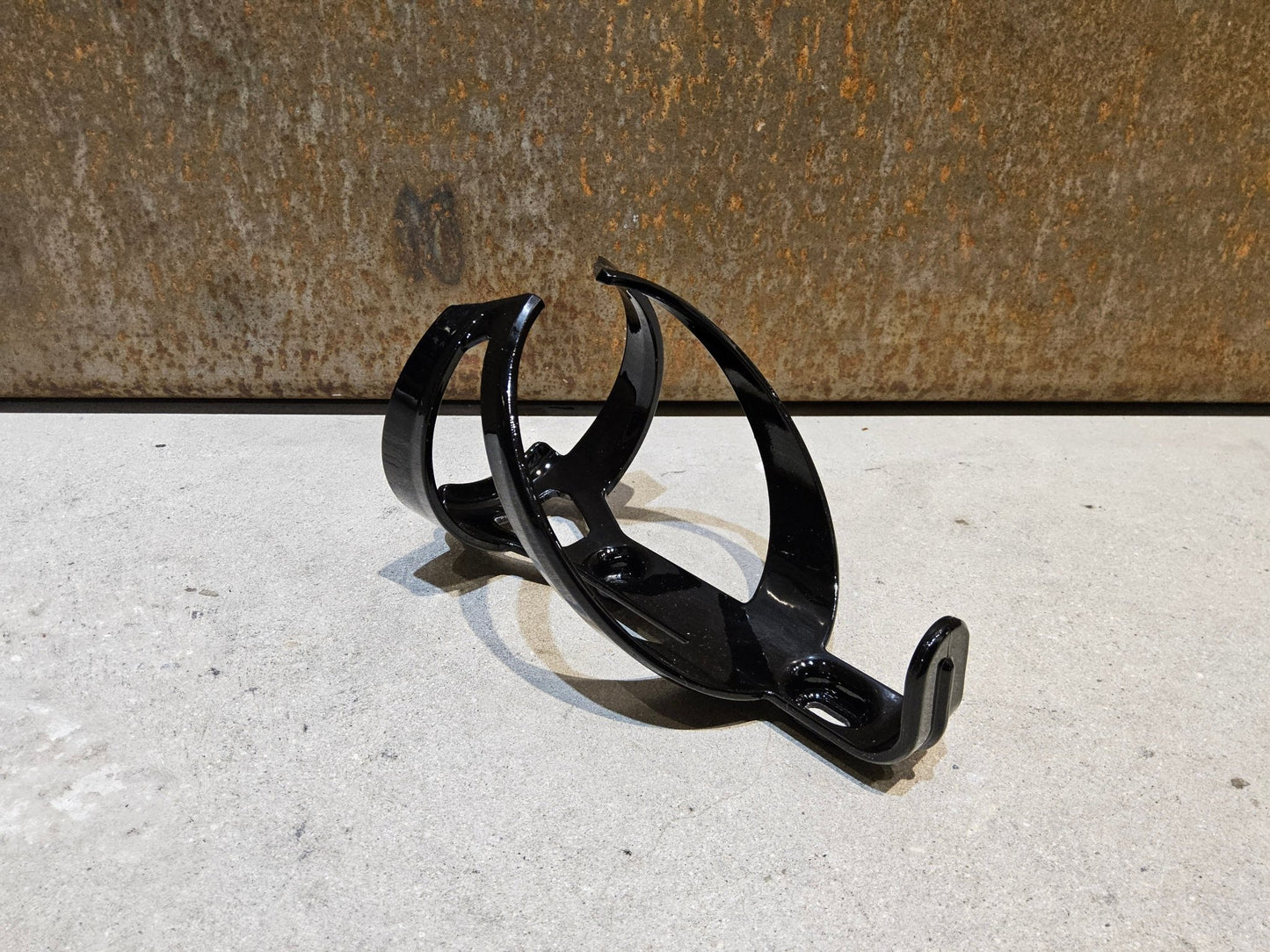 Trinkflaschen und Halter von Trek, TREK ELITE RECYCLED FLASCHENHALTER / BLACK vor USEDBIKES - OB.DE Hintergrund