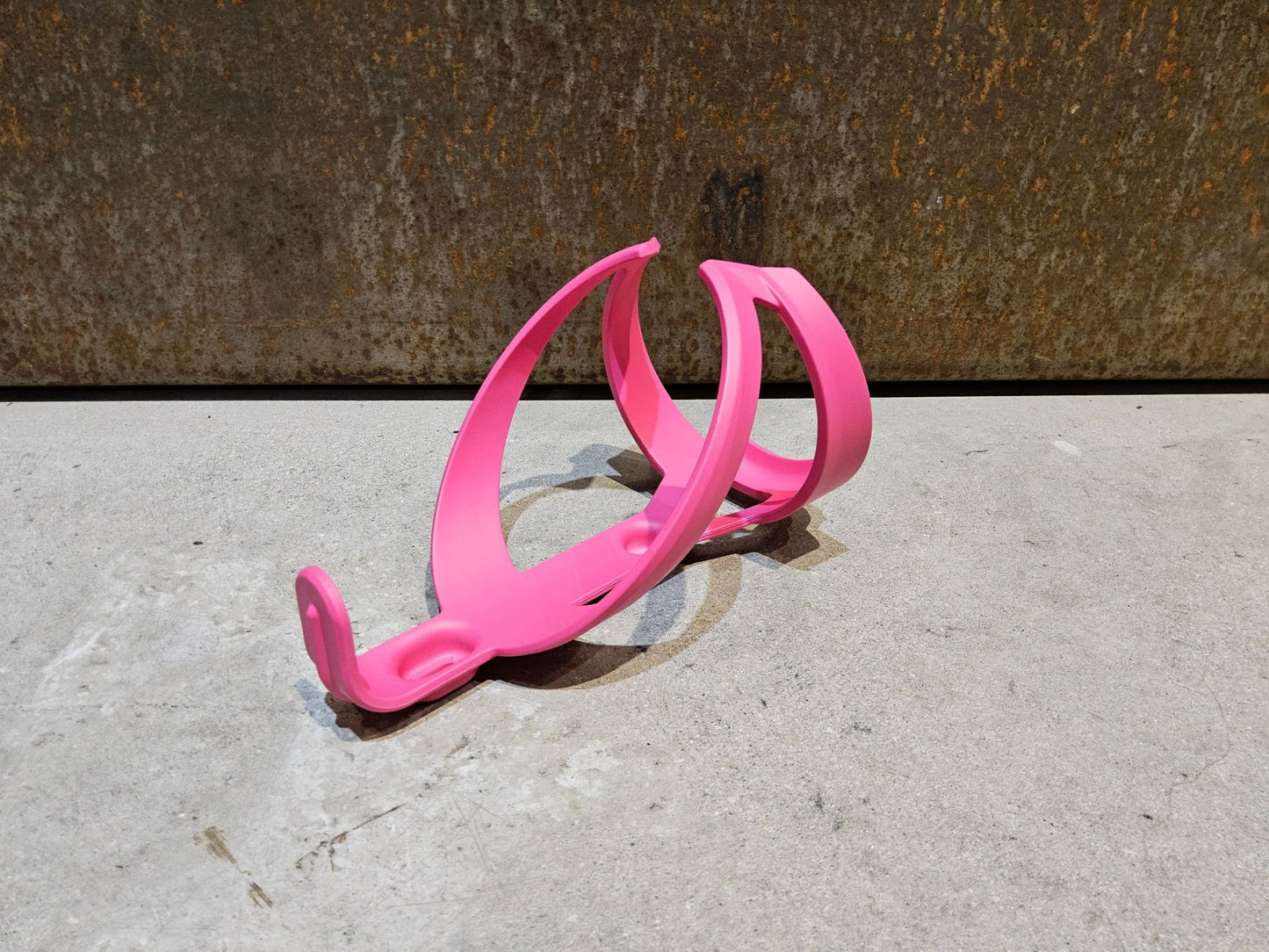 Trinkflaschen und Halter von Trek, TREK ELITE RECYCLED FLASCHENHALTER / VICE PINK vor USEDBIKES - OB.DE Hintergrund
