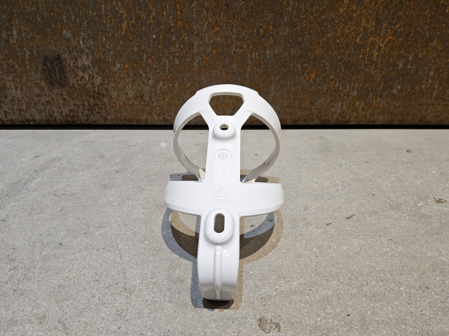 Trinkflaschen und Halter von Trek, TREK ELITE RECYCLED FLASCHENHALTER / WHITE vor USEDBIKES - OB.DE Hintergrund