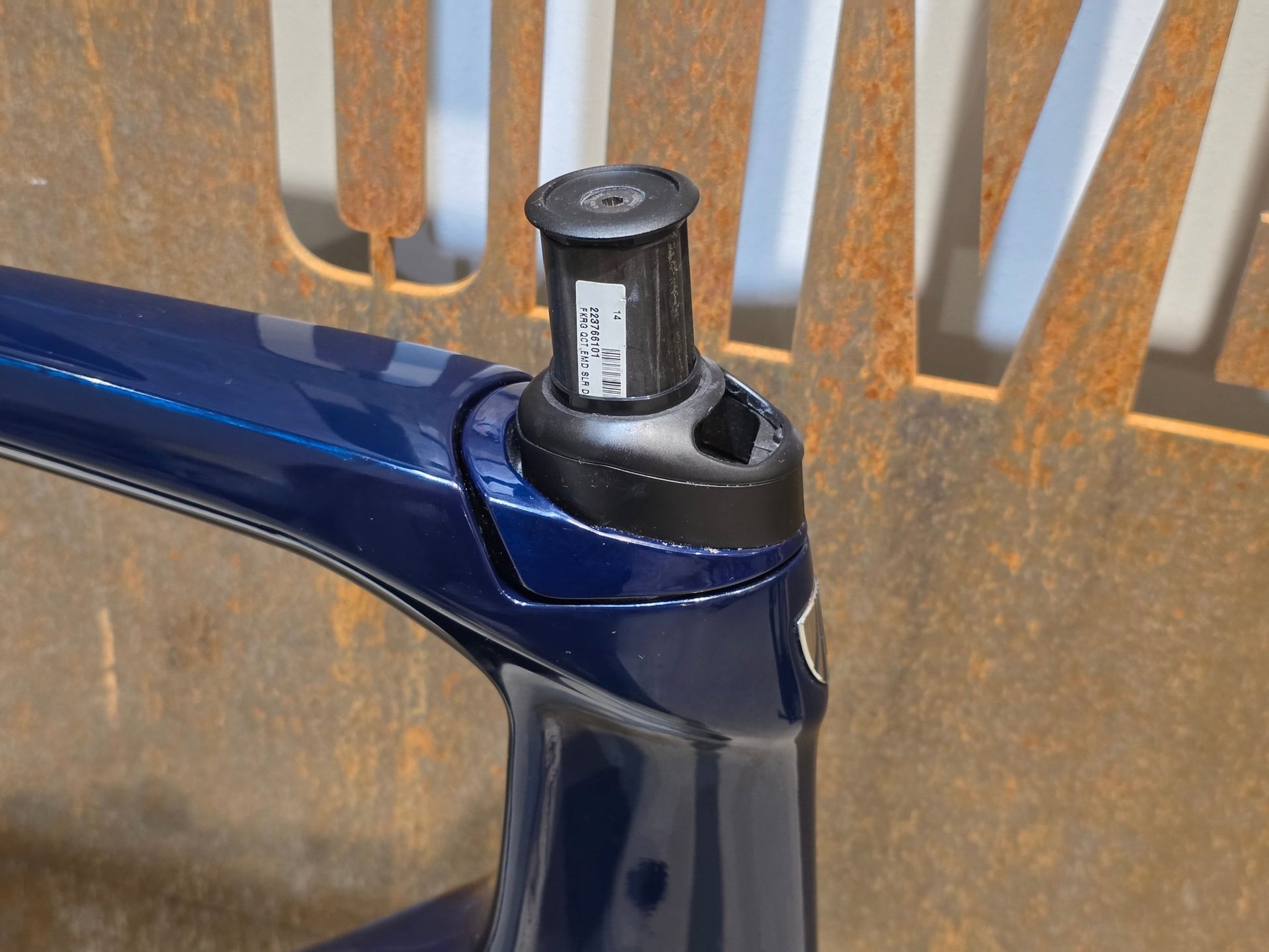 Rennradrahmen von Trek, TREK EMONDA SLR RAHMENSET / PROJECT ONE / DISC / 62CM vor USEDBIKES - OB.DE Hintergrund