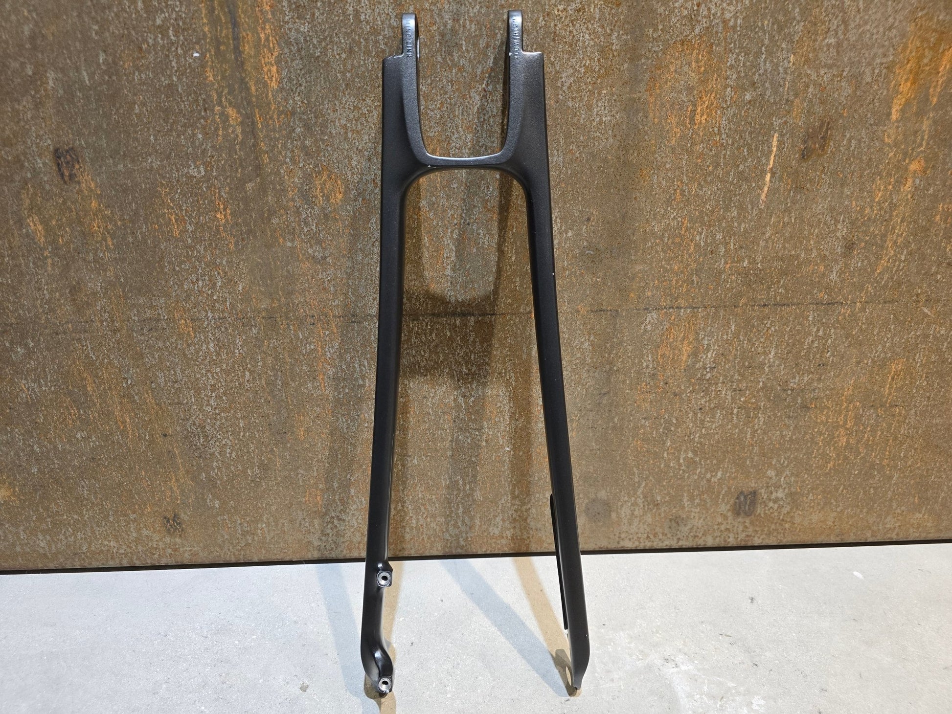 Zubehör von Trek, TREK FUEL EXE CARBON SITZSTREBE 29 HINTERBAU / 5291349 in variant_title vor USEDBIKES - OB.DE Hintergrund