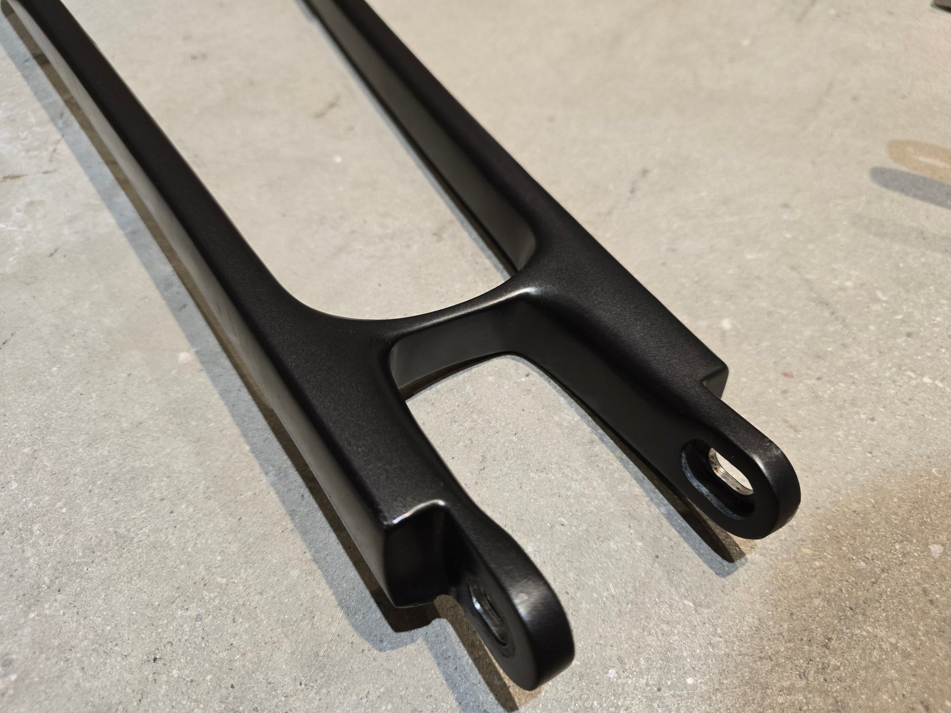 Zubehör von Trek, TREK FUEL EXE CARBON SITZSTREBE 29 HINTERBAU / 5291349 in variant_title vor USEDBIKES - OB.DE Hintergrund