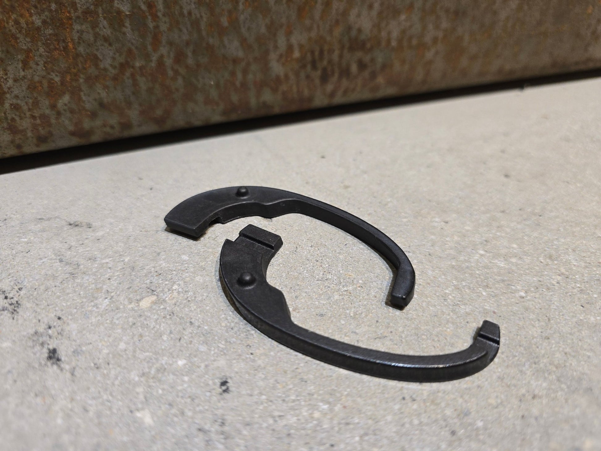 Zubehör von Trek, TREK MADONE 9 - SERIES HEADSET CABEL ROUTING SPACER in variant_title vor USEDBIKES - OB.DE Hintergrund