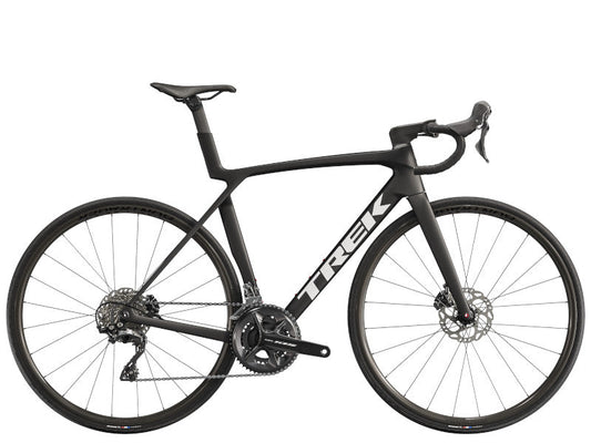 Rennrad von Trek, TREK MADONE SL 5 GEN 8 / MATTE DEEP SMOKE / XL vor USEDBIKES - OB.DE Hintergrund