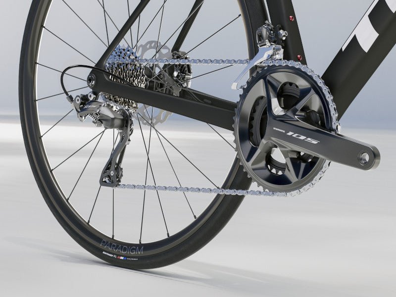 Rennrad von Trek, TREK MADONE SL 5 GEN 8 / MATTE DEEP SMOKE / XL vor USEDBIKES - OB.DE Hintergrund