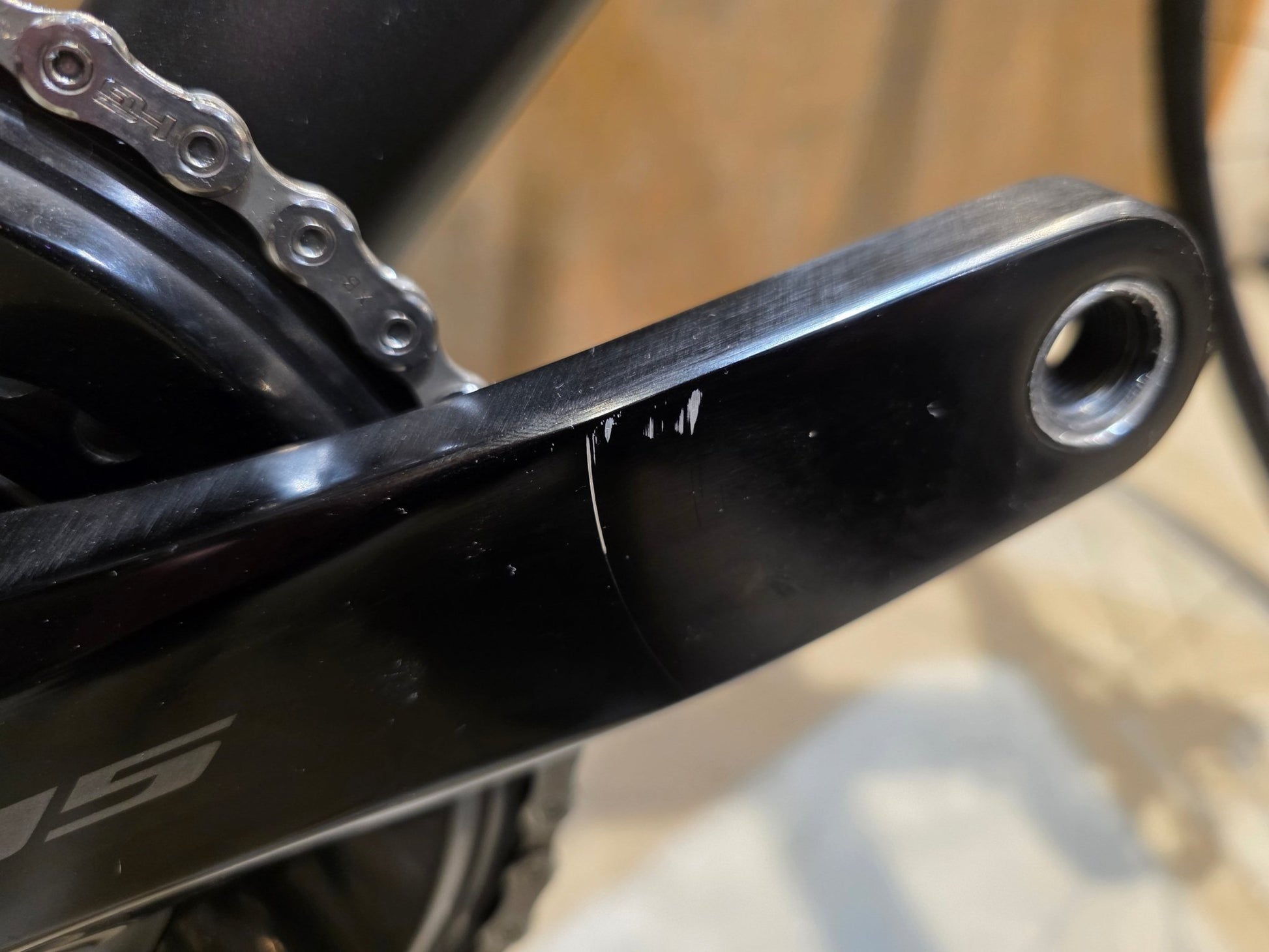 Rennrad von Trek, TREK MADONE SL 5/6 GEN 8 / CUSTOMBUILD / MATTE DARK WEB / S vor USEDBIKES - OB.DE Hintergrund