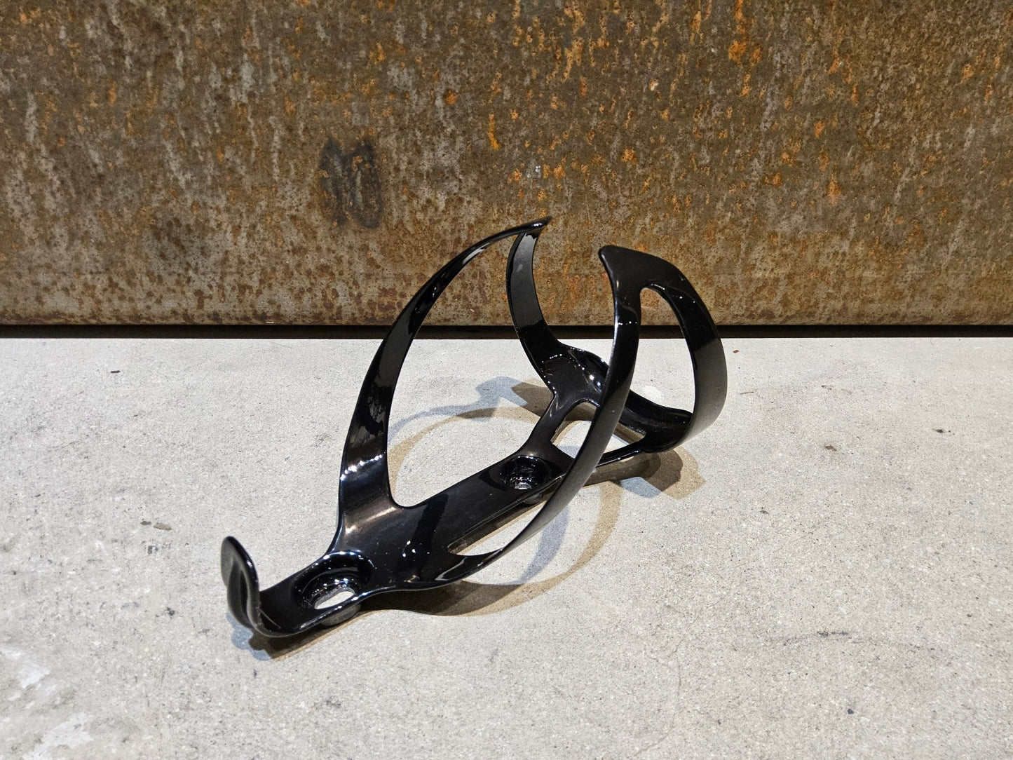 Trinkflaschen und Halter von Trek, TREK PRO CARBON FLASCHENHALTER / BLACK vor USEDBIKES - OB.DE Hintergrund