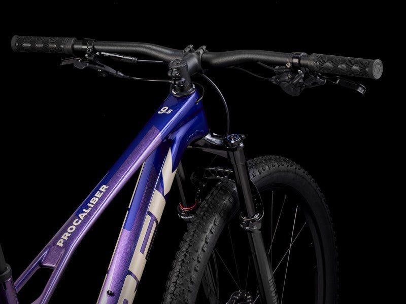 Mountainbike von Trek, TREK PROCALIBER 9.5 GEN 3 / M/L vor USEDBIKES - OB.DE Hintergrund