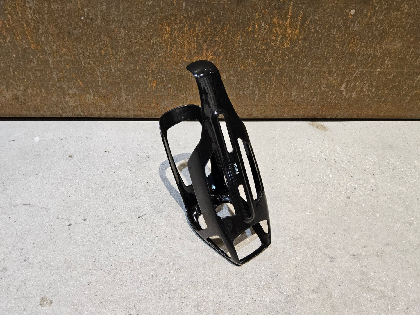 Trinkflaschen und Halter von Trek, TREK RSL AERO CARBON FLASCHENHALTER / BLACK/GREY vor USEDBIKES - OB.DE Hintergrund