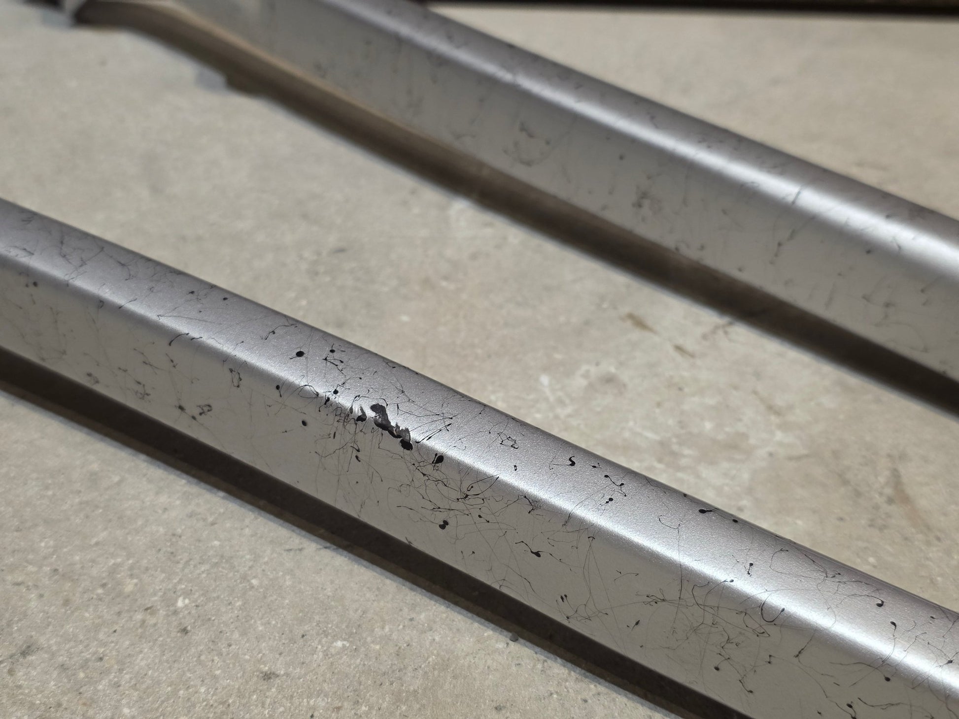 Zubehör von Trek, TREK SLASH GEN 6 CARBON SITZSTREBE 29 HINTERBAU / 5319749 vor USEDBIKES - OB.DE Hintergrund