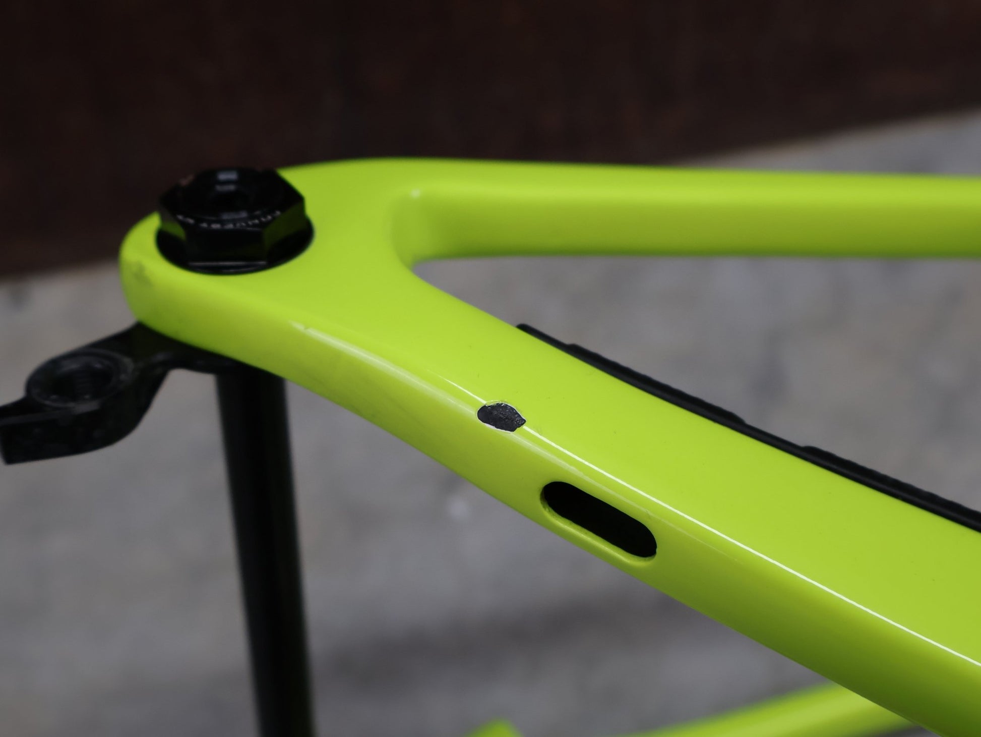 Mountainbikerahmen von Trek, TREK SUPERCALIBER GEN 1 FRAMESET INKL FEDERGABEL FOX PERFORMANCE / L vor USEDBIKES - OB.DE Hintergrund