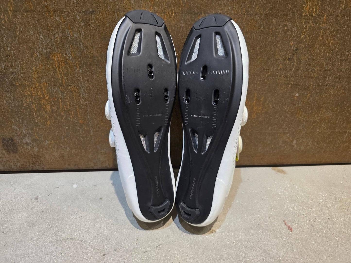 RR - Herrenschuhe von Trek, TREK VELOCIS RENNRADSCHUH / WHITE vor USEDBIKES - OB.DE Hintergrund